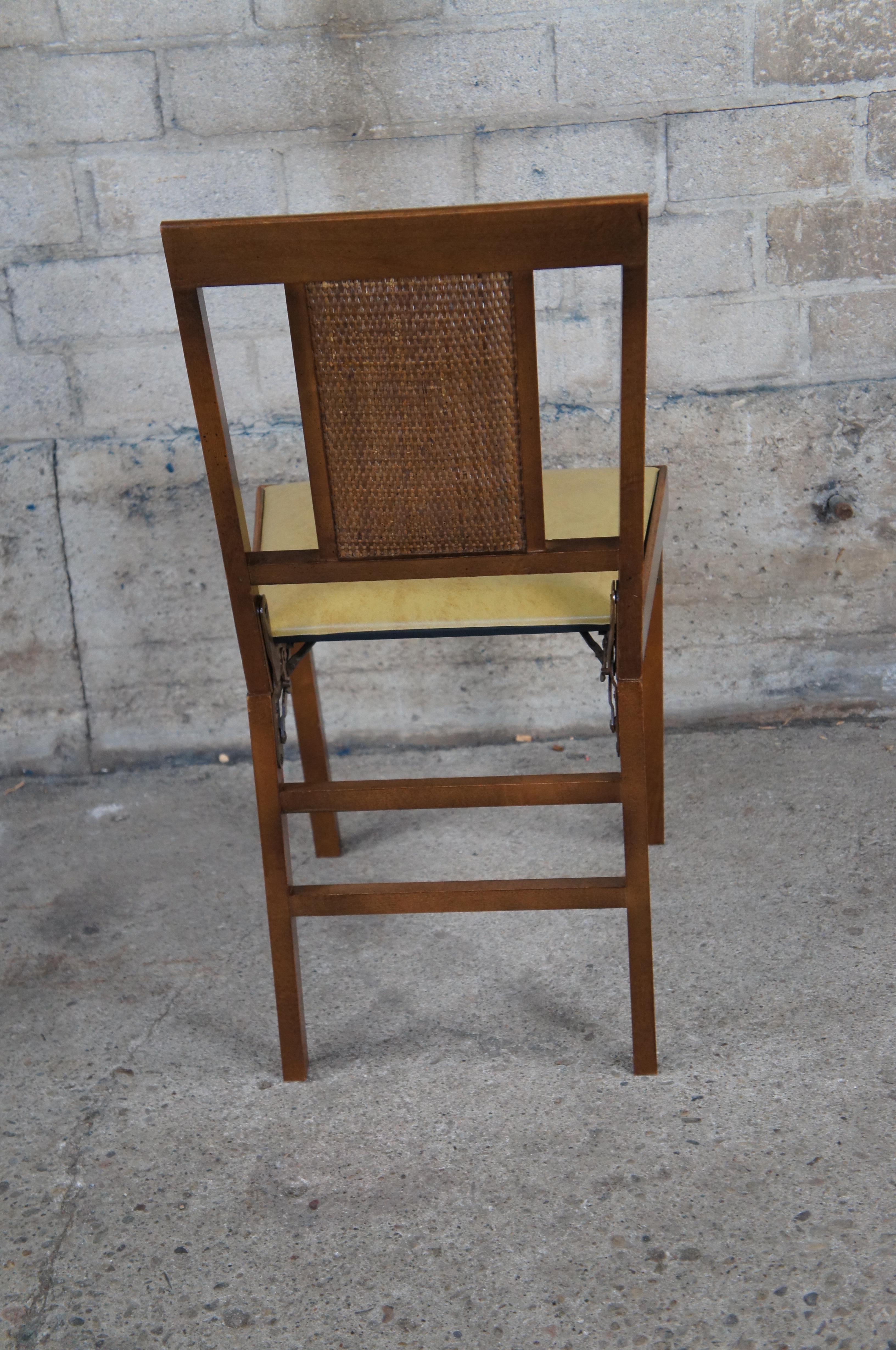 4 Sedie laterali pieghevoli in vimini e rattan in vinile Legomatic di metà secolo In condizioni discrete in vendita a Dayton, OH