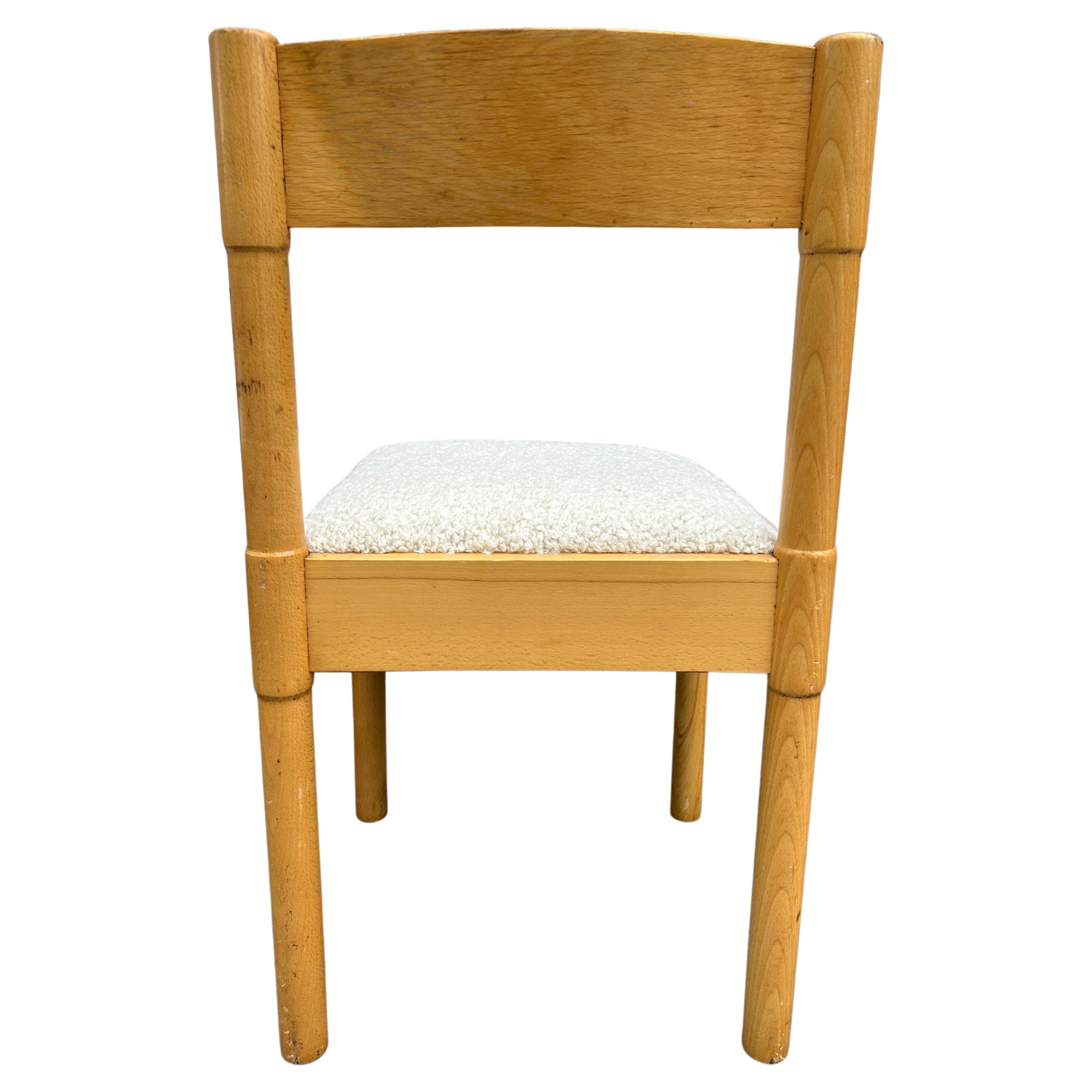 Woodwork 4 Mid-Century Modern Blonde Birch Dining Chairs with Bouclé Style of Cassina For Sale