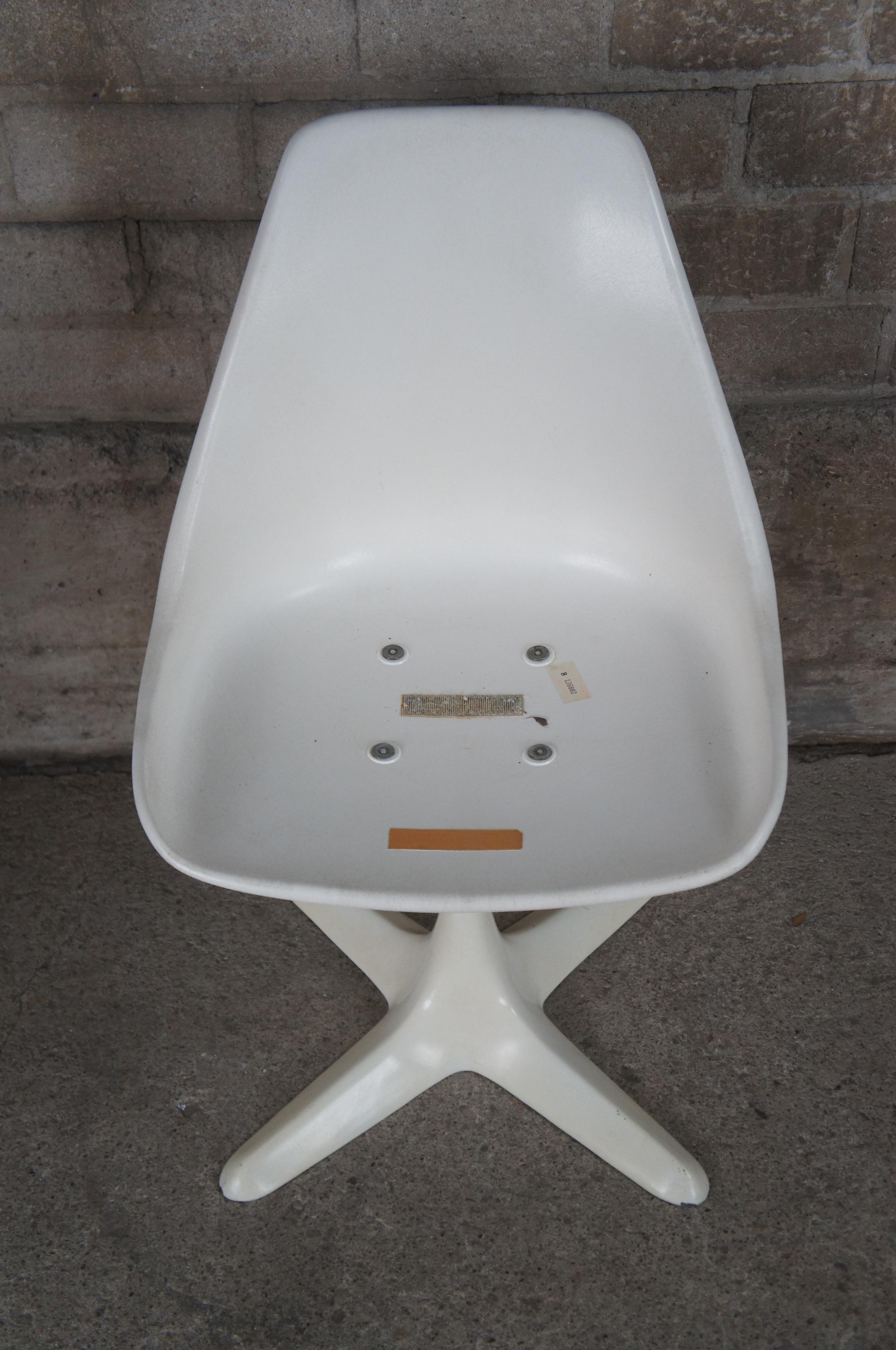 20ième siècle 4 chaises de salle à manger Tulip Star Shell modèle 115 de Maurice Burke, mi-siècle moderne  en vente