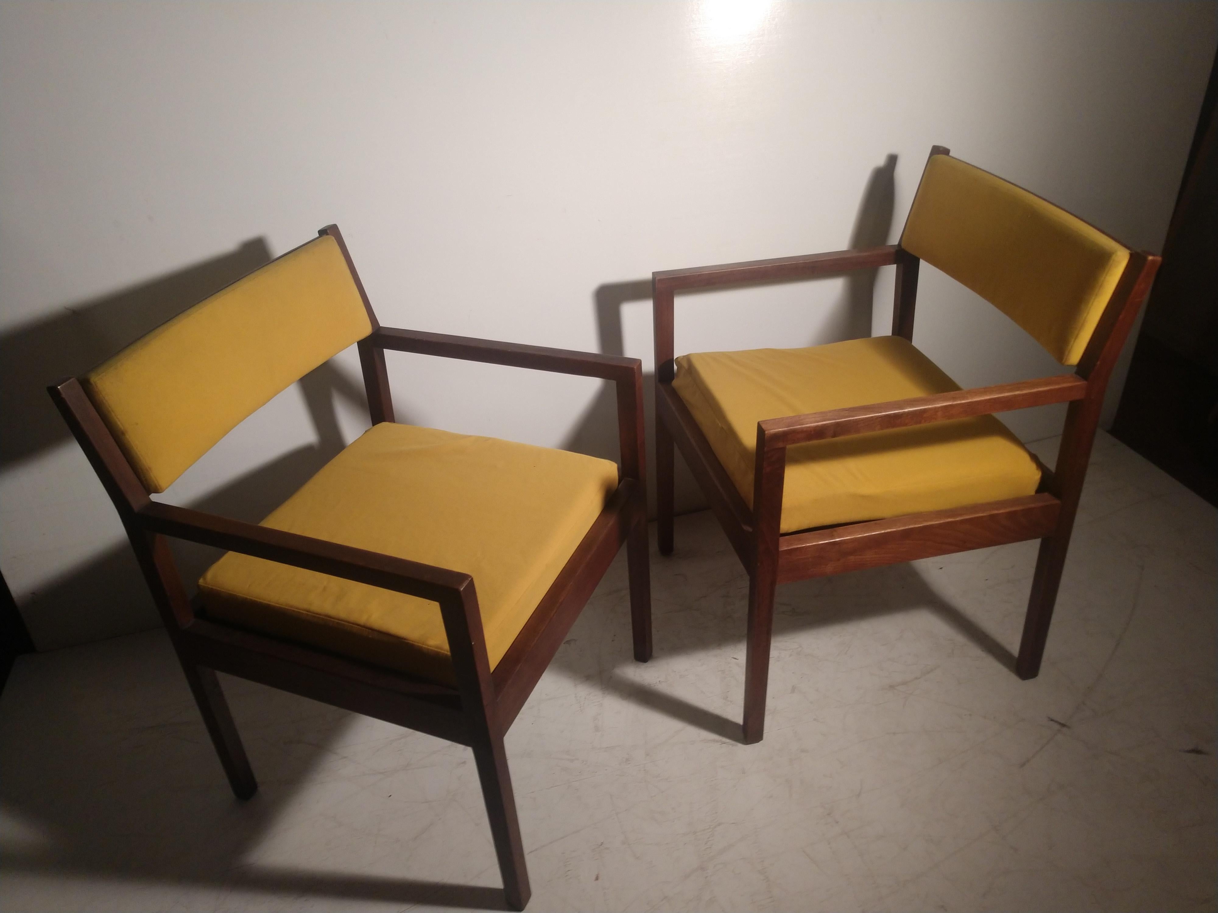Pair of Mid-Century Modern Walnut Armchairs by George Nelson for Herman Miller 5