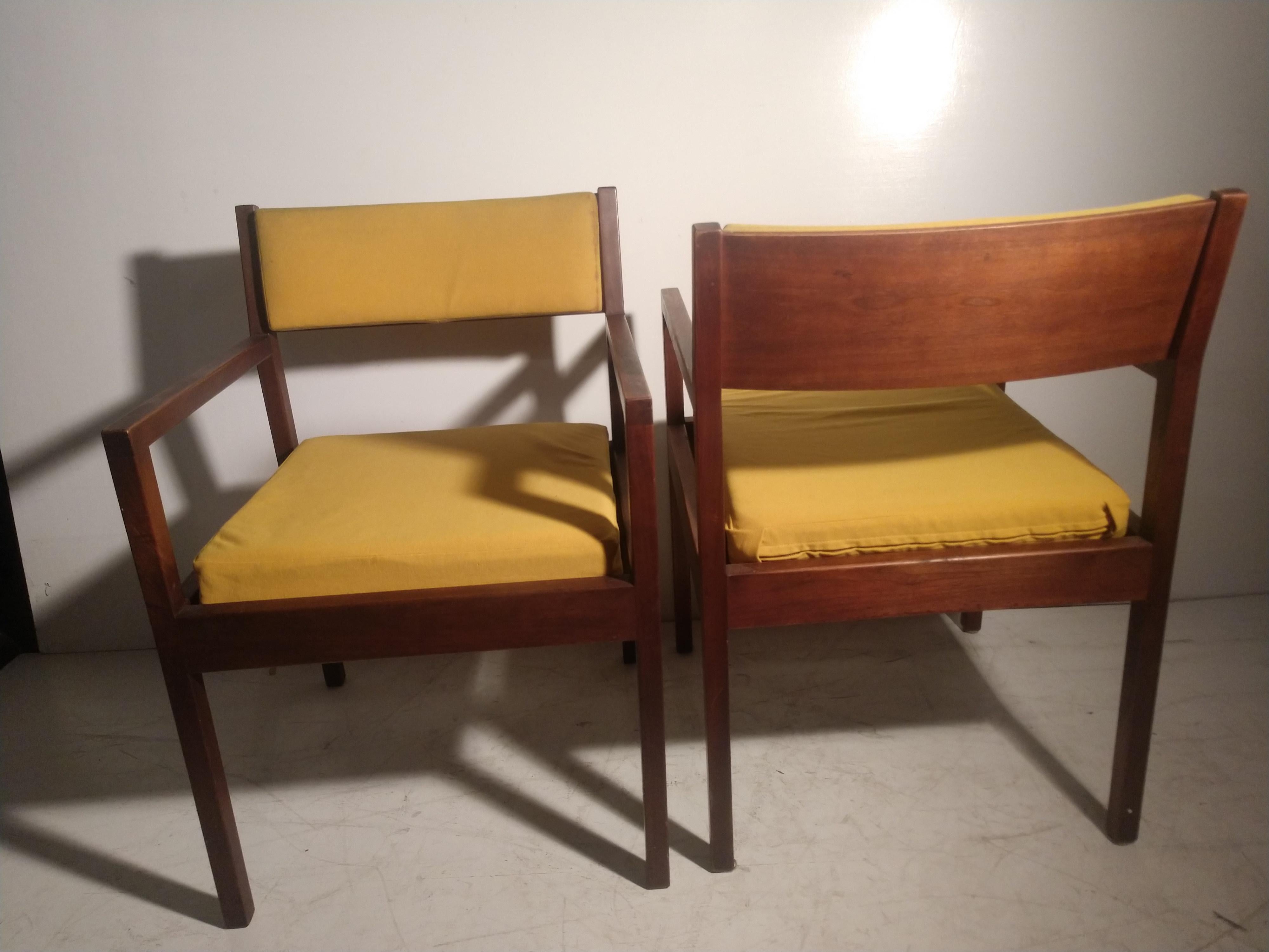 Pair of Mid-Century Modern Walnut Armchairs by George Nelson for Herman Miller 2
