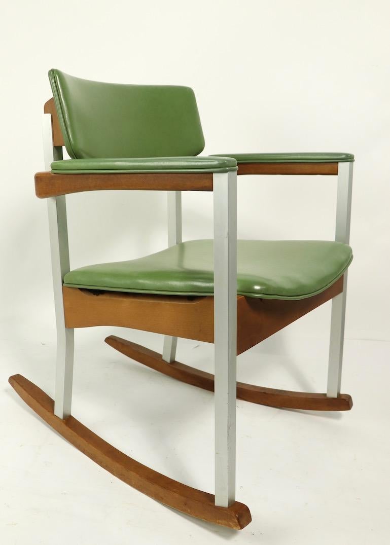 4 Mid Century Rocking Chairs by Thonet For Sale 8