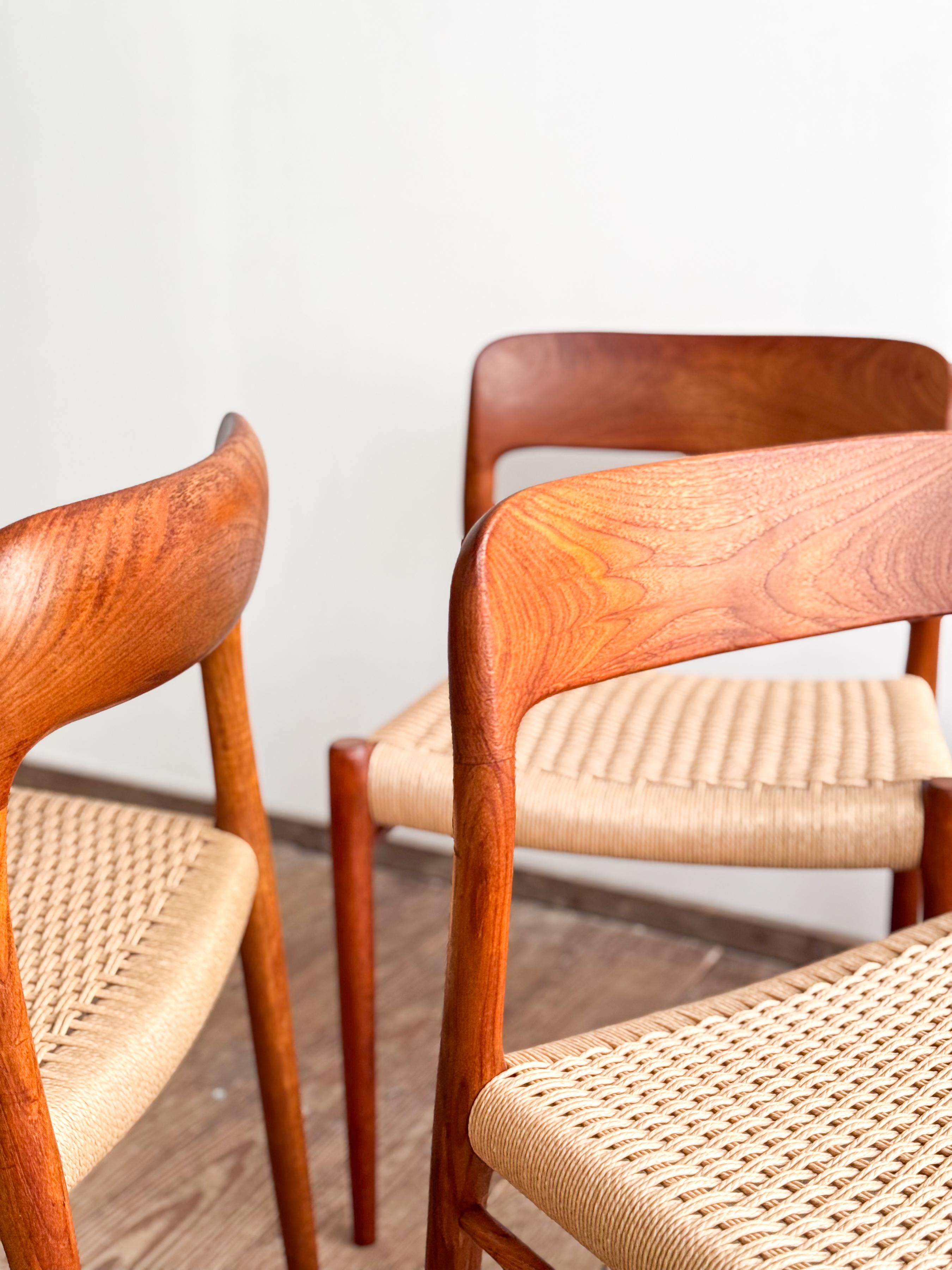 4 Midcentury Dining Chairs #75 in Teak, Danish Design, Niels Møller, J.L. Moller For Sale 4
