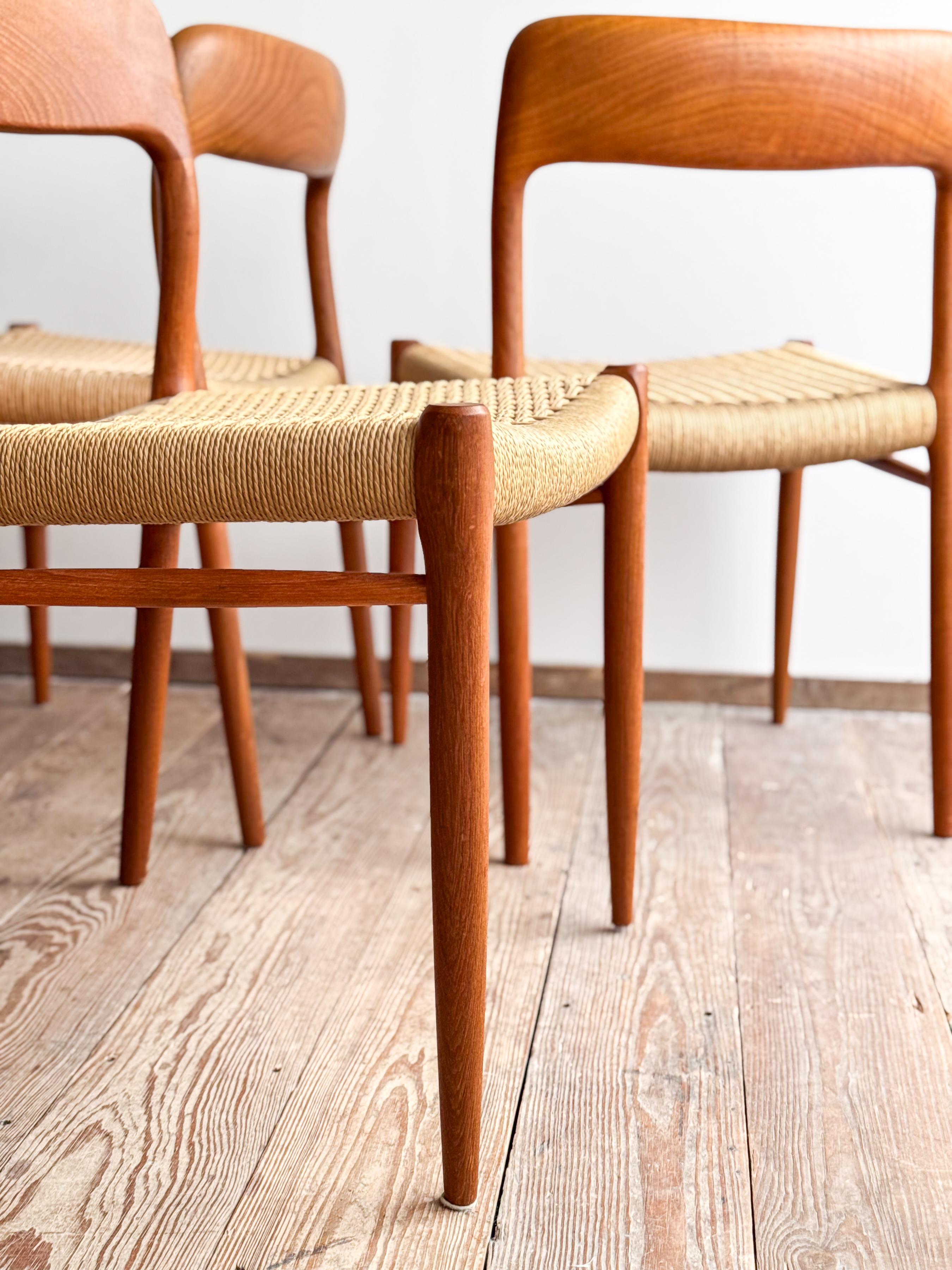4 Midcentury Dining Chairs #75 in Teak, Danish Design, Niels Møller, J.L. Moller For Sale 7