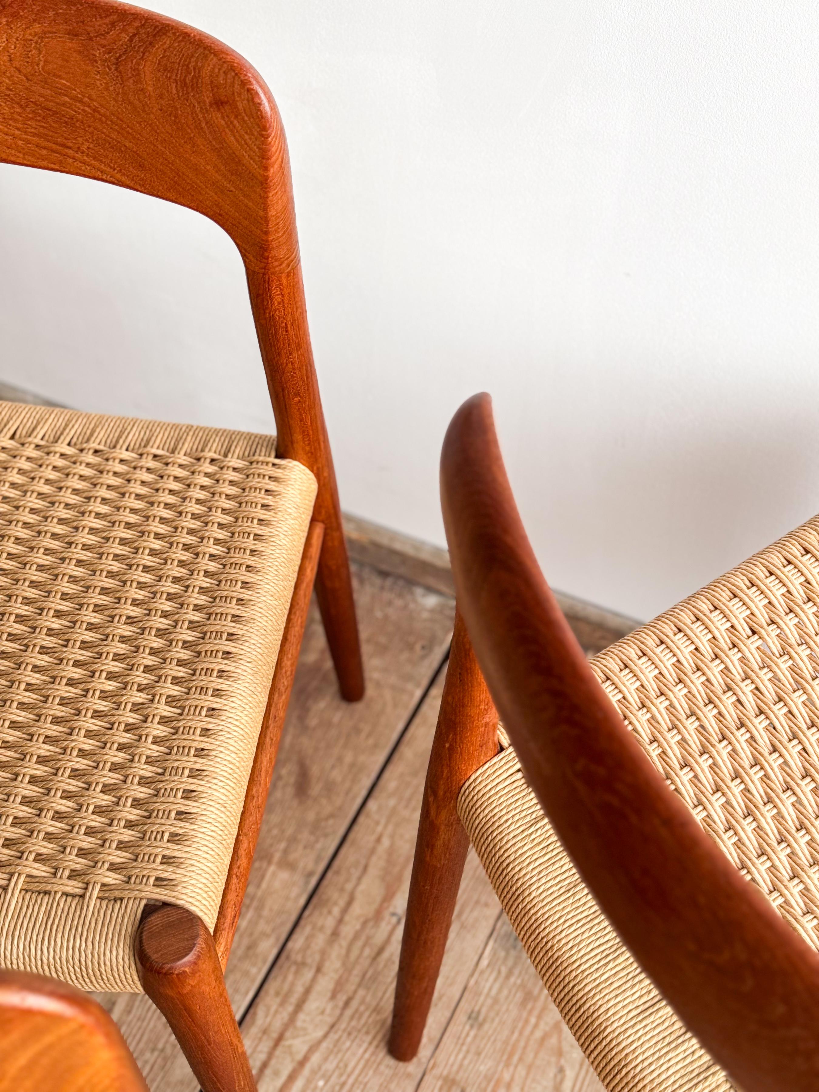 4 Midcentury Dining Chairs #75 in Teak, Danish Design, Niels Møller, J.L. Moller For Sale 8