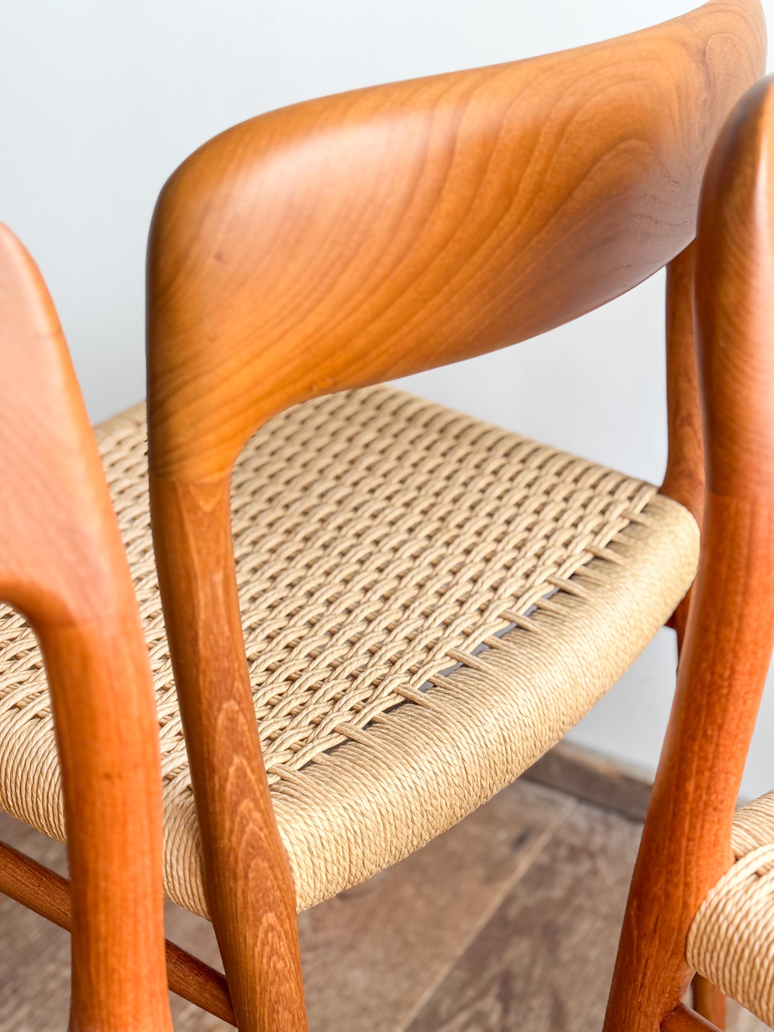 4 Midcentury Dining Chairs #75 in Teak, Danish Design, Niels Møller, J.L. Moller For Sale 12