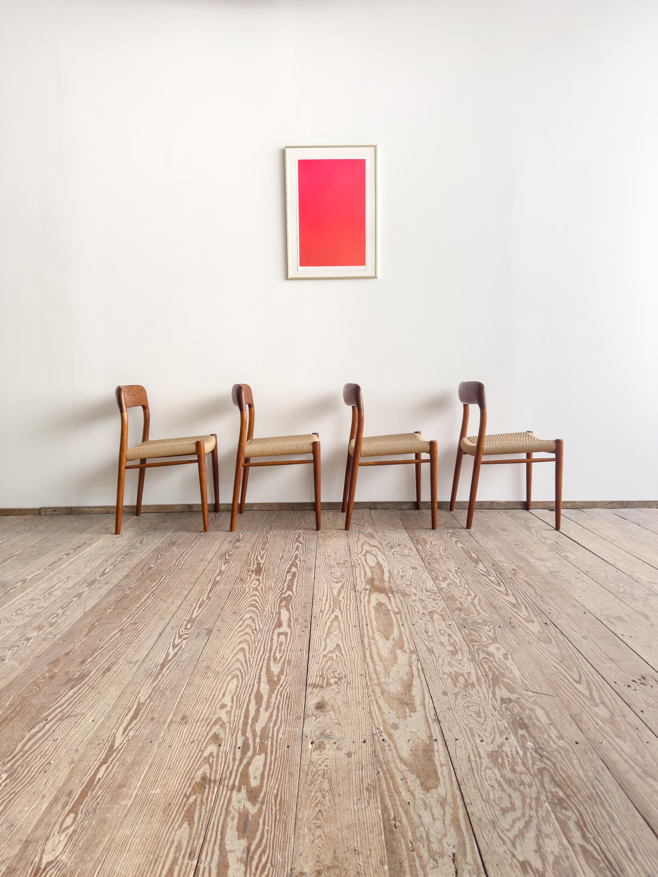 Hand-Carved 4 Midcentury Dining Chairs #75 in Teak, Danish Design, Niels Møller, J.L. Moller For Sale