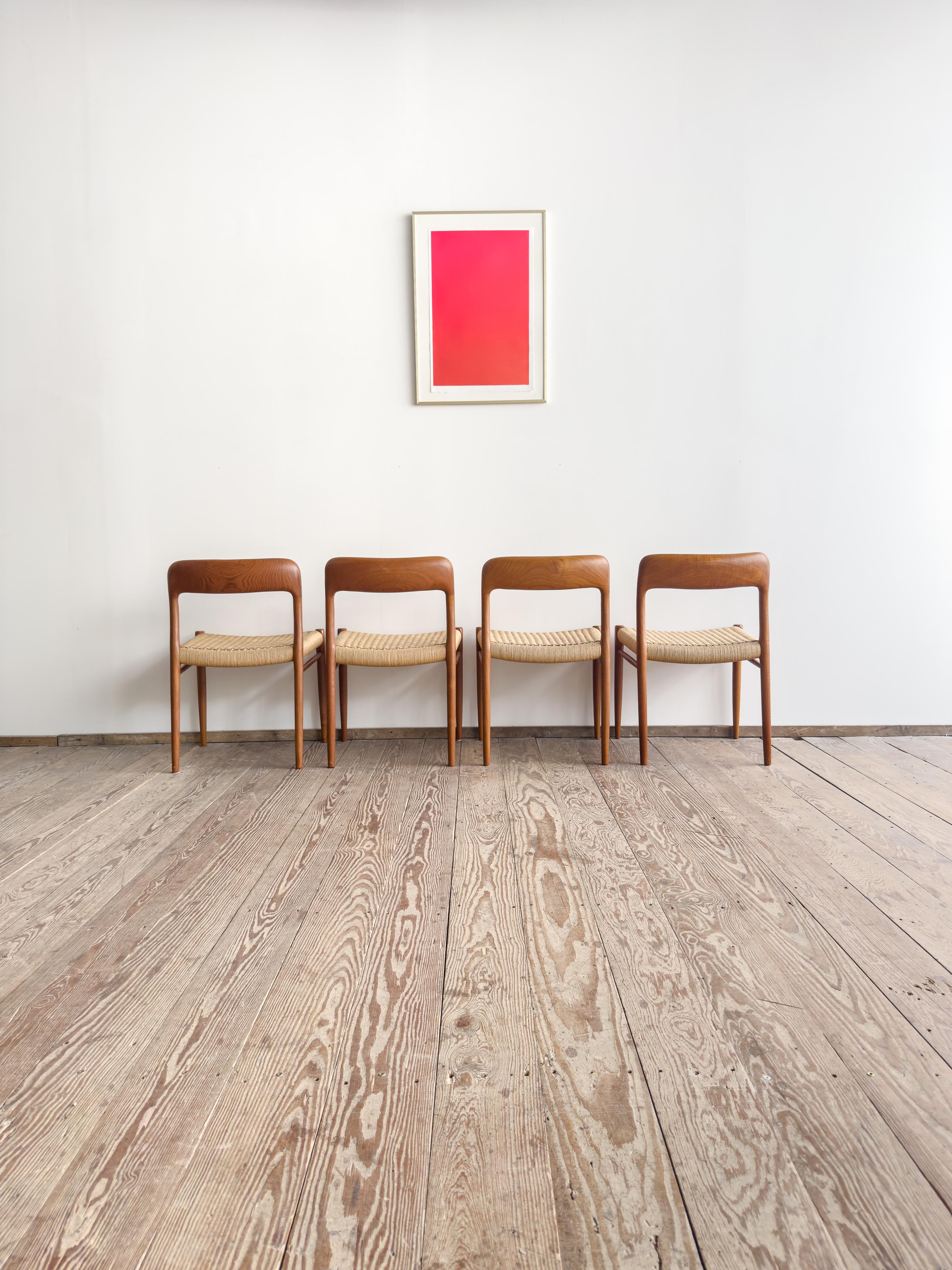 4 Midcentury Dining Chairs #75 in Teak, Danish Design, Niels Møller, J.L. Moller In Good Condition For Sale In München, Bavaria