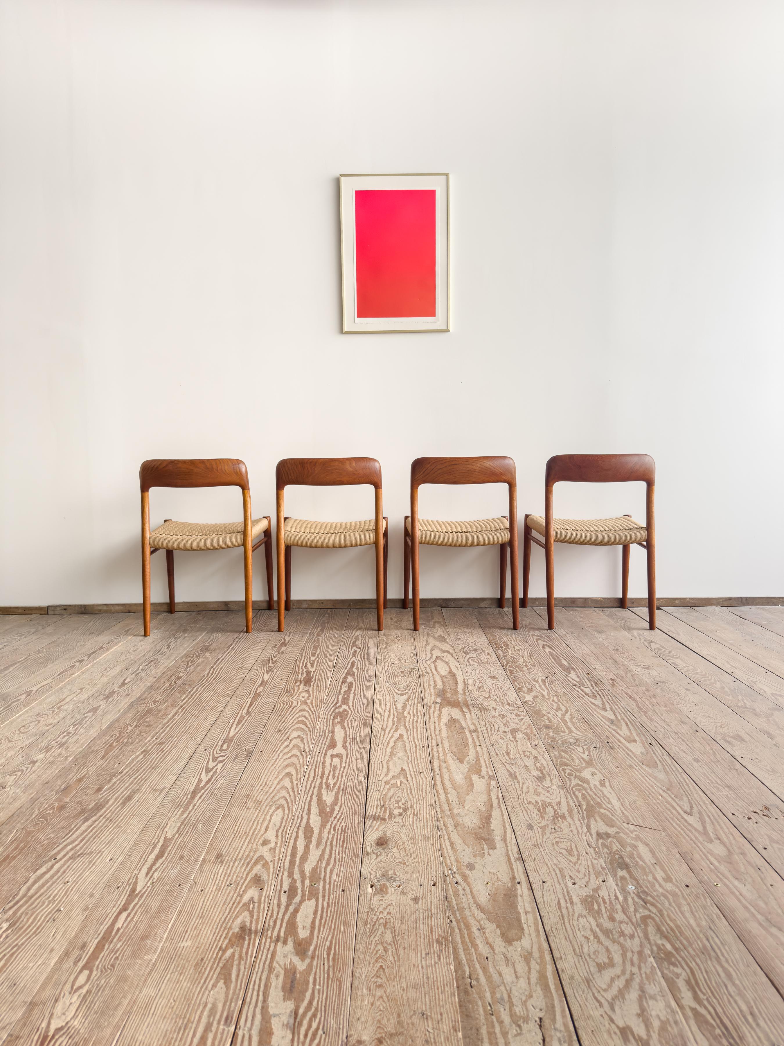 4 Midcentury Dining Chairs #75 in Teak, Danish Design, Niels Møller, J.L. Moller In Good Condition For Sale In München, Bavaria