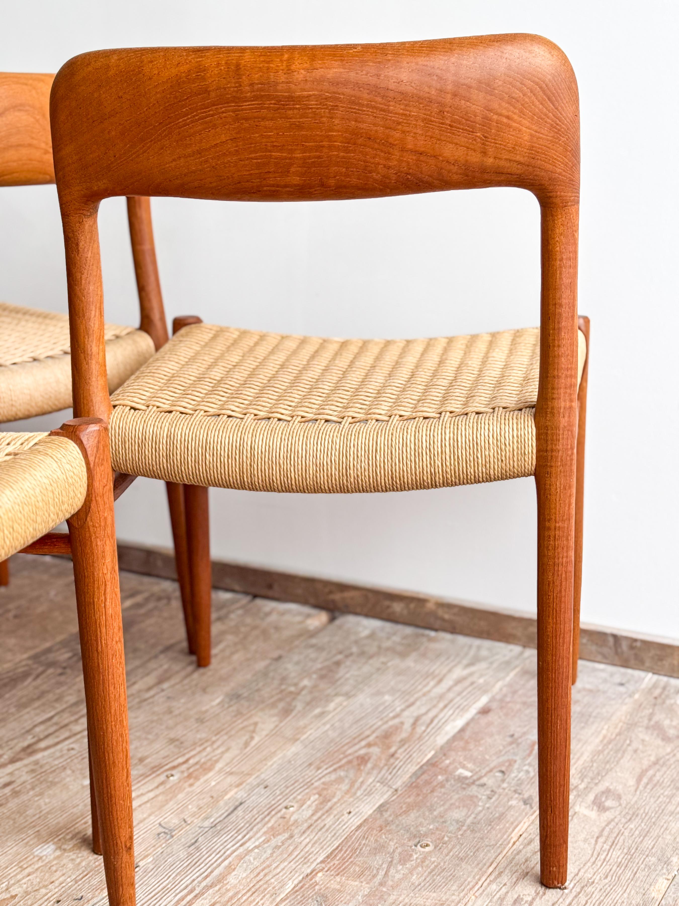 Mid-20th Century 4 Midcentury Dining Chairs #75 in Teak, Danish Design, Niels Møller, J.L. Moller For Sale