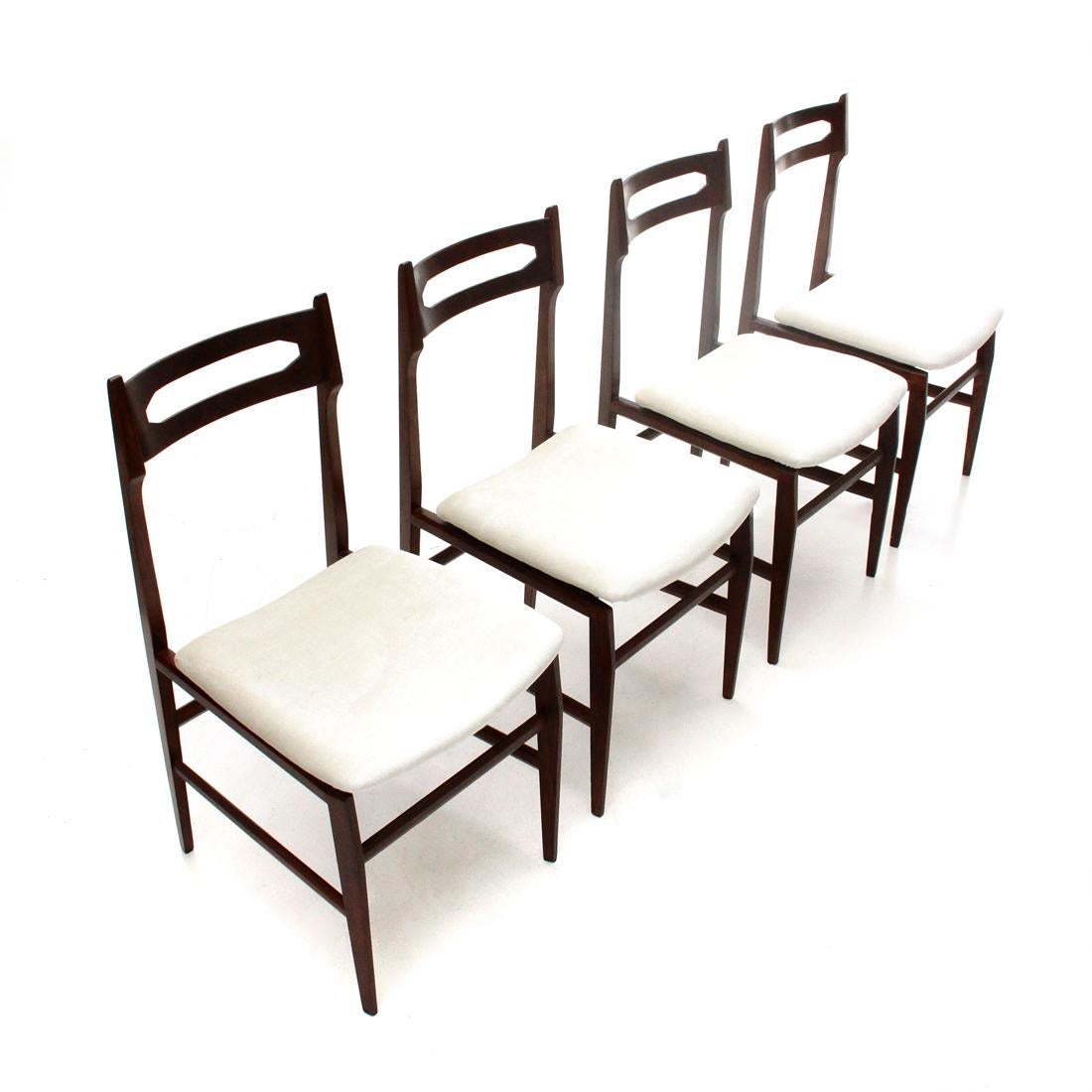 4 Midcentury White Velvet and Wood Italian Dining Chairs, 1950s In Good Condition In Savona, IT