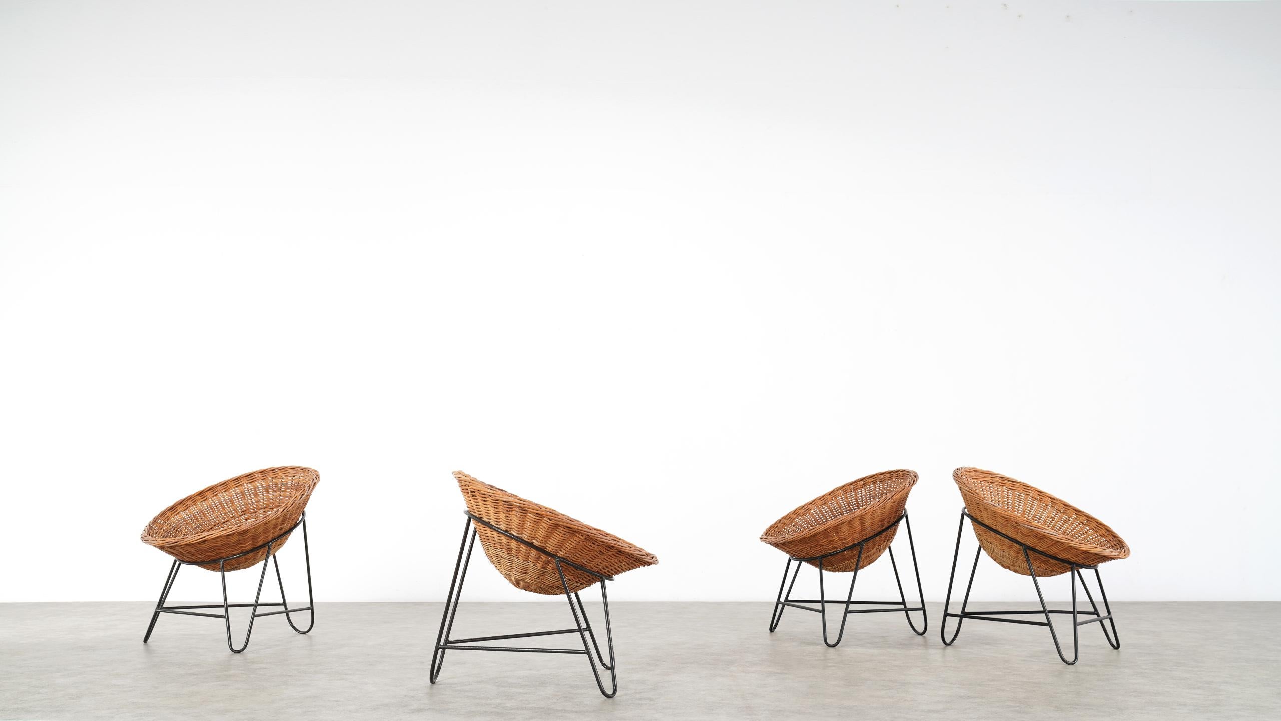 4 Modernist Wicker Chair in style of Mathieu Matégot circa 1950, France Tripod 9