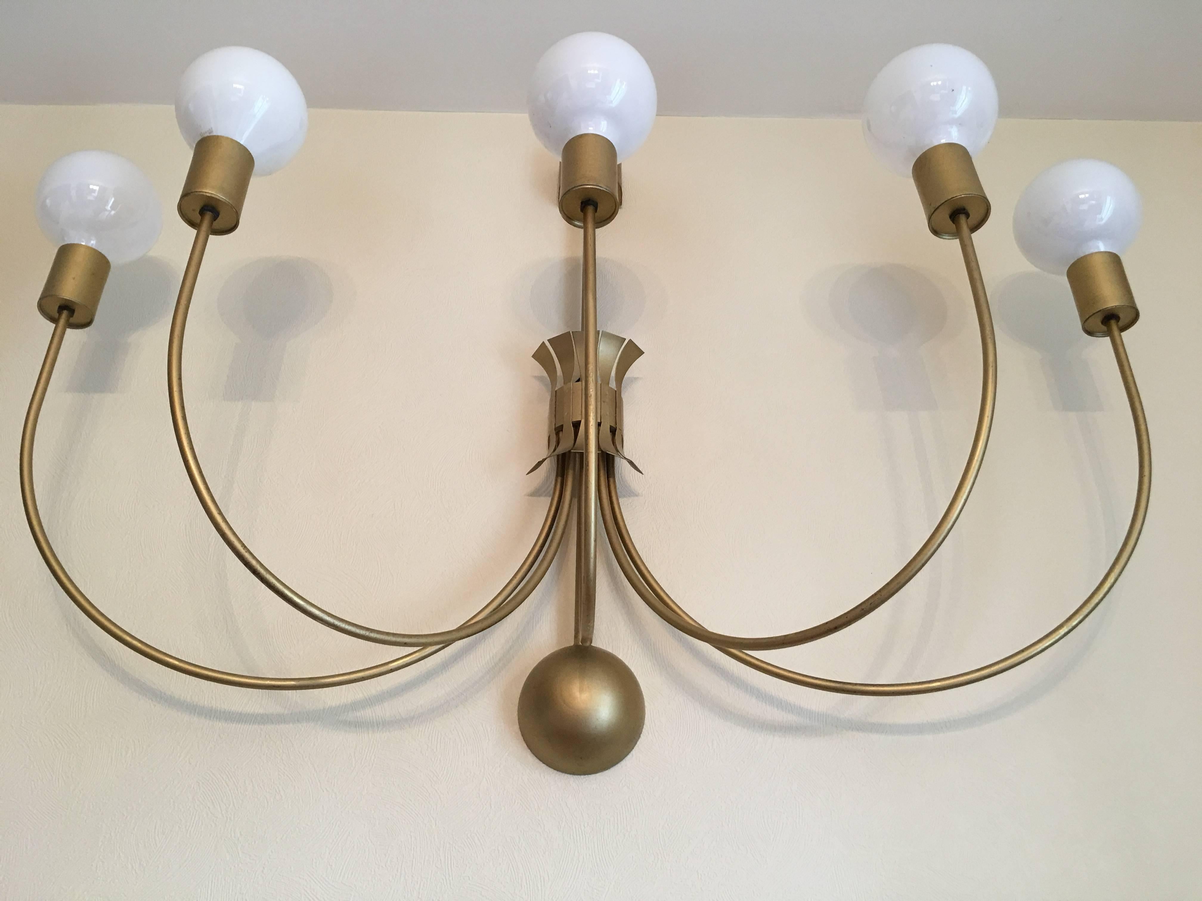 Four Monumental French Theater Sconces, Five Gilt Metal Curved Arms - 1950s In Good Condition For Sale In Aix En Provence, FR