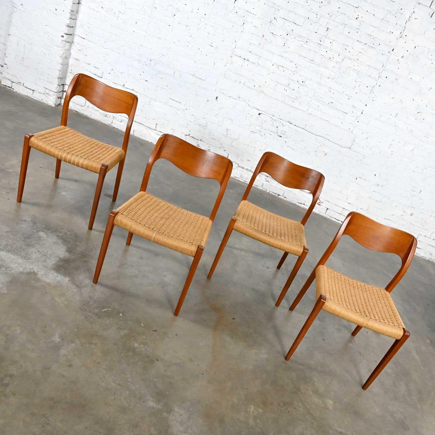 4 Neils O Moller Scandinavian Modern Model 71 Teak Dining Chairs by J.L. Mollers In Good Condition In Topeka, KS