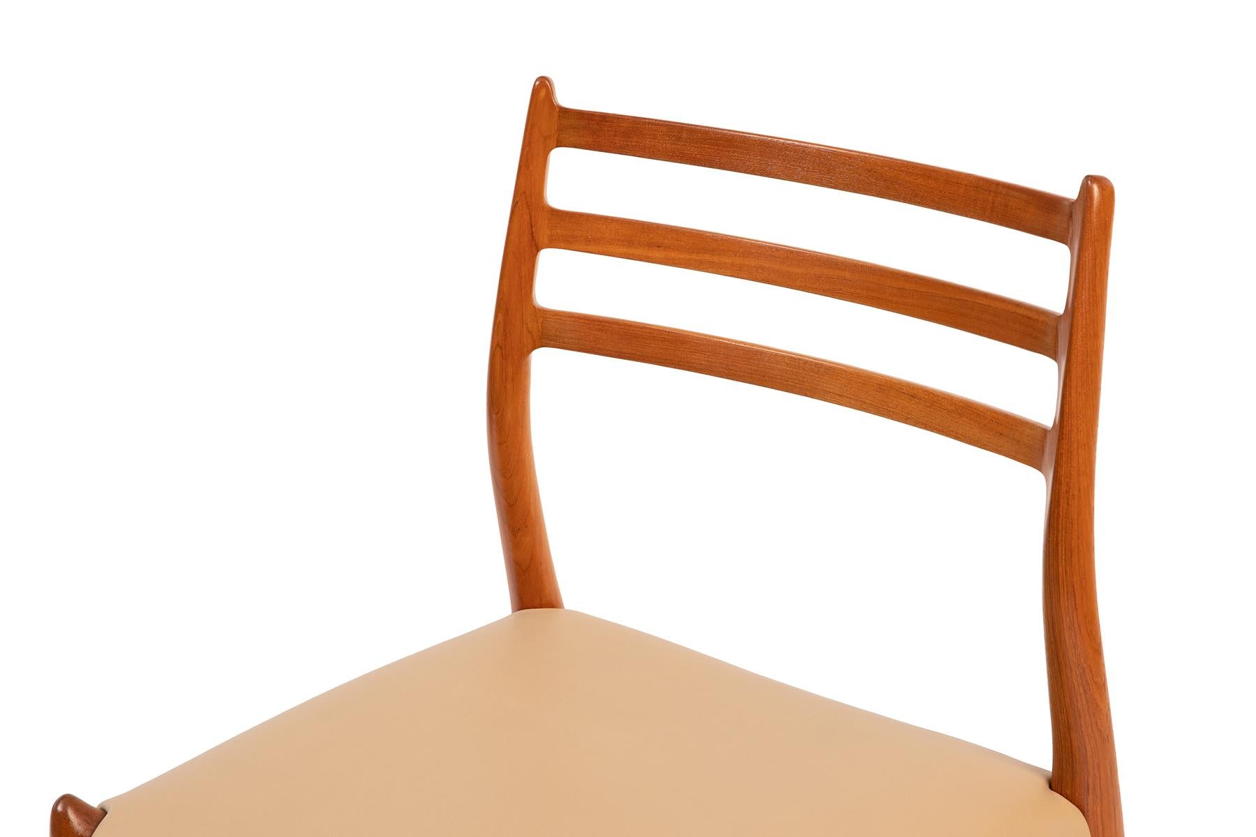 Mid-Century Modern Teak Ladder-Back Dining Chairs by Møller, set of 4 For Sale