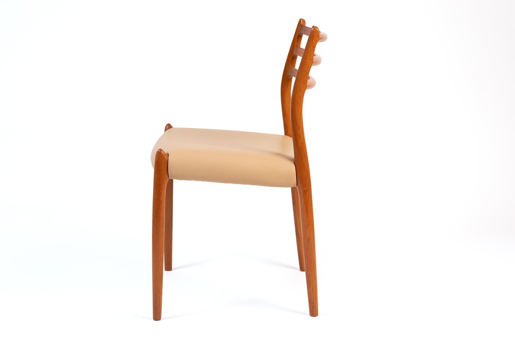 Teak Ladder-Back Dining Chairs by Møller, set of 4 In Good Condition For Sale In Phoenix, AZ