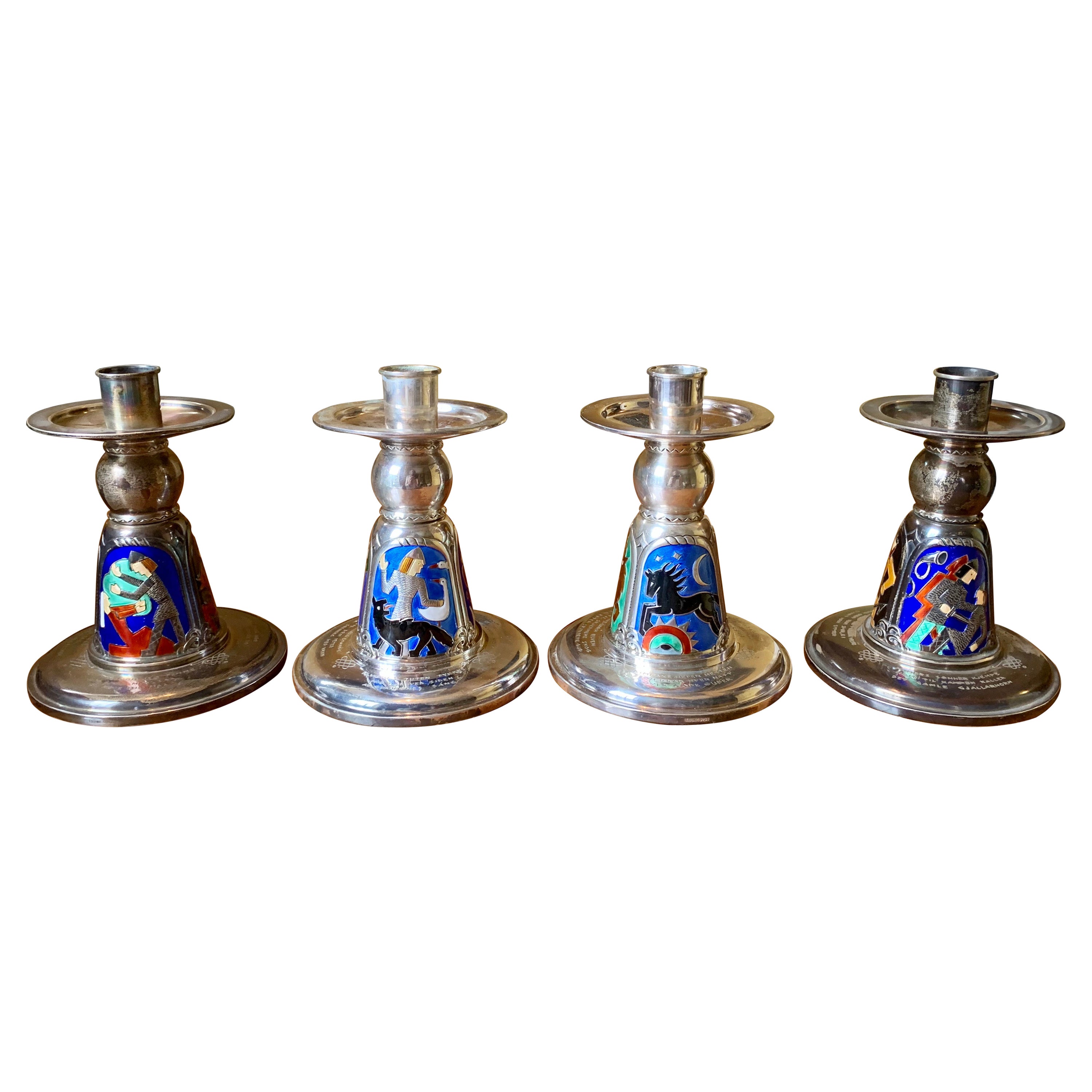 4 candelabros modernistas noruegos de plata de ley esmaltada N.M. Thune Vikingo Nórdico en venta