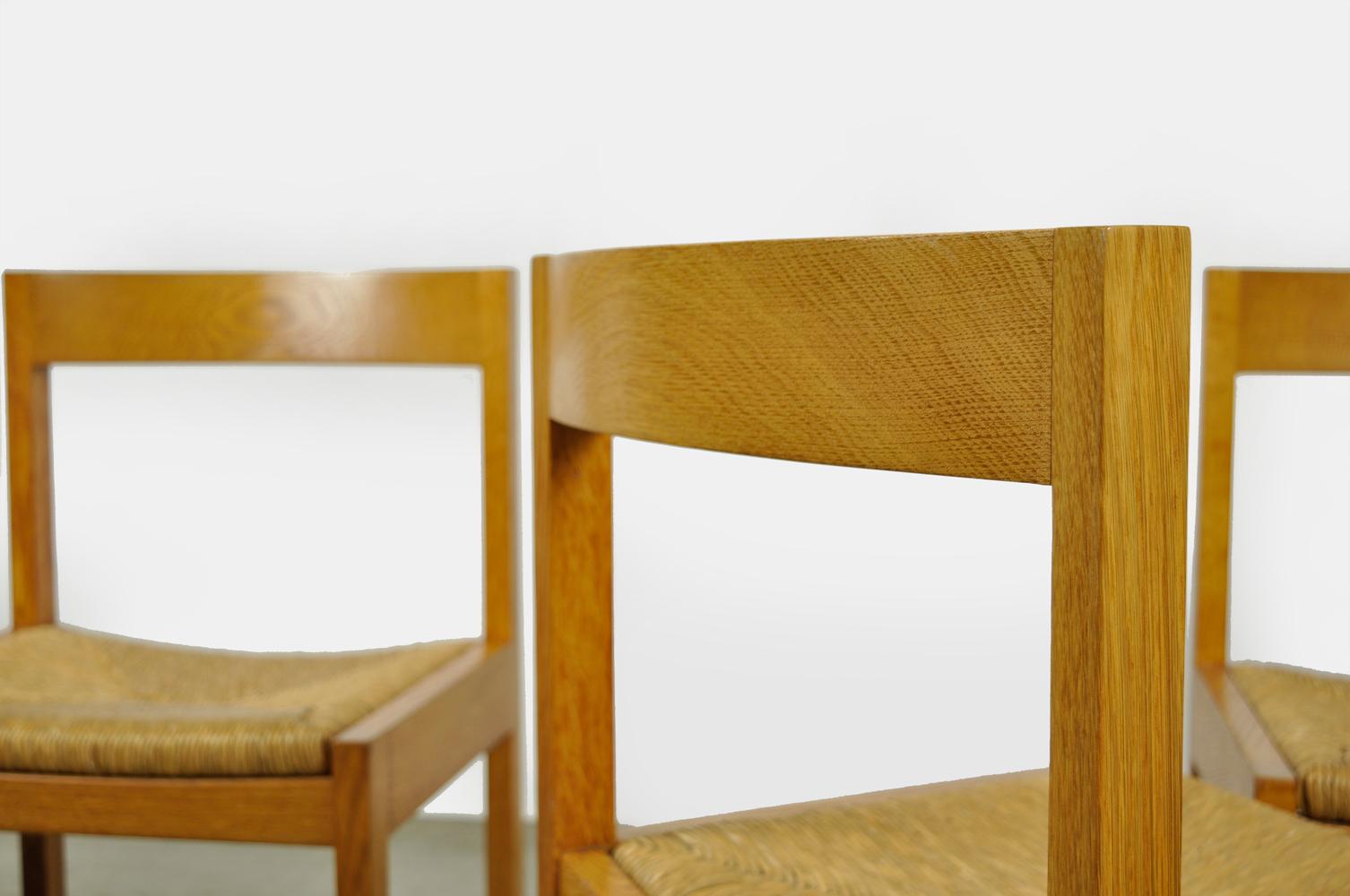 4 oak chairs and matching extendable table by Gerard Geytenbeek 3