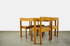 4 oak chairs and matching extendable table by Gerard Geytenbeek
