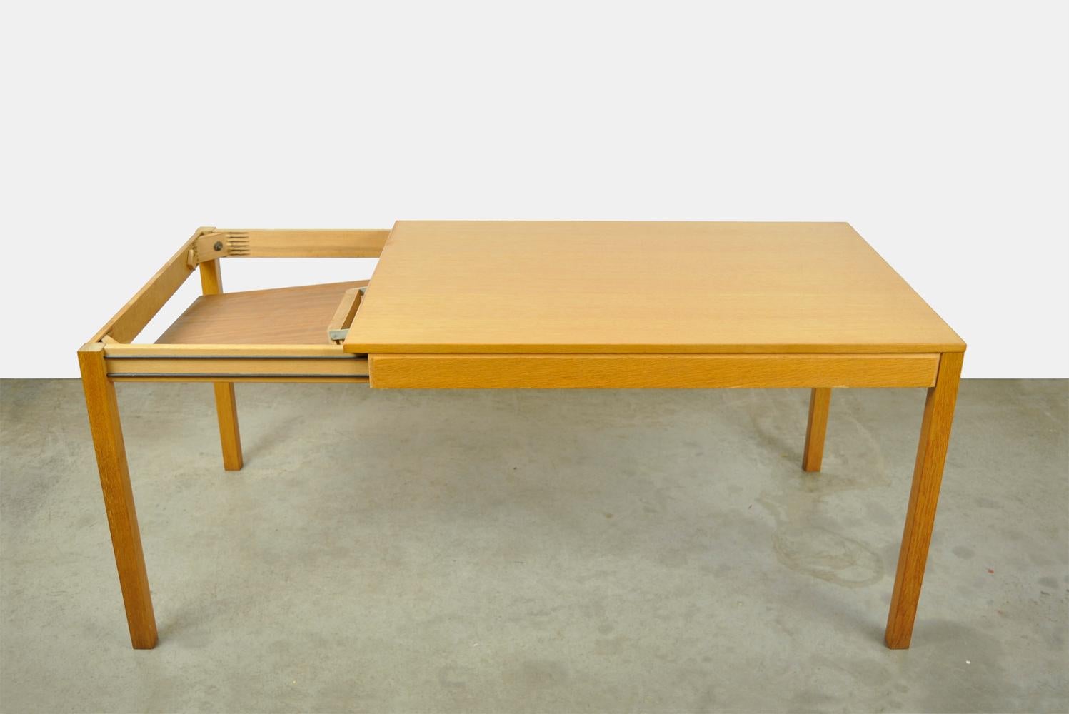 Woven 4 oak chairs and matching extendable table by Gerard Geytenbeek