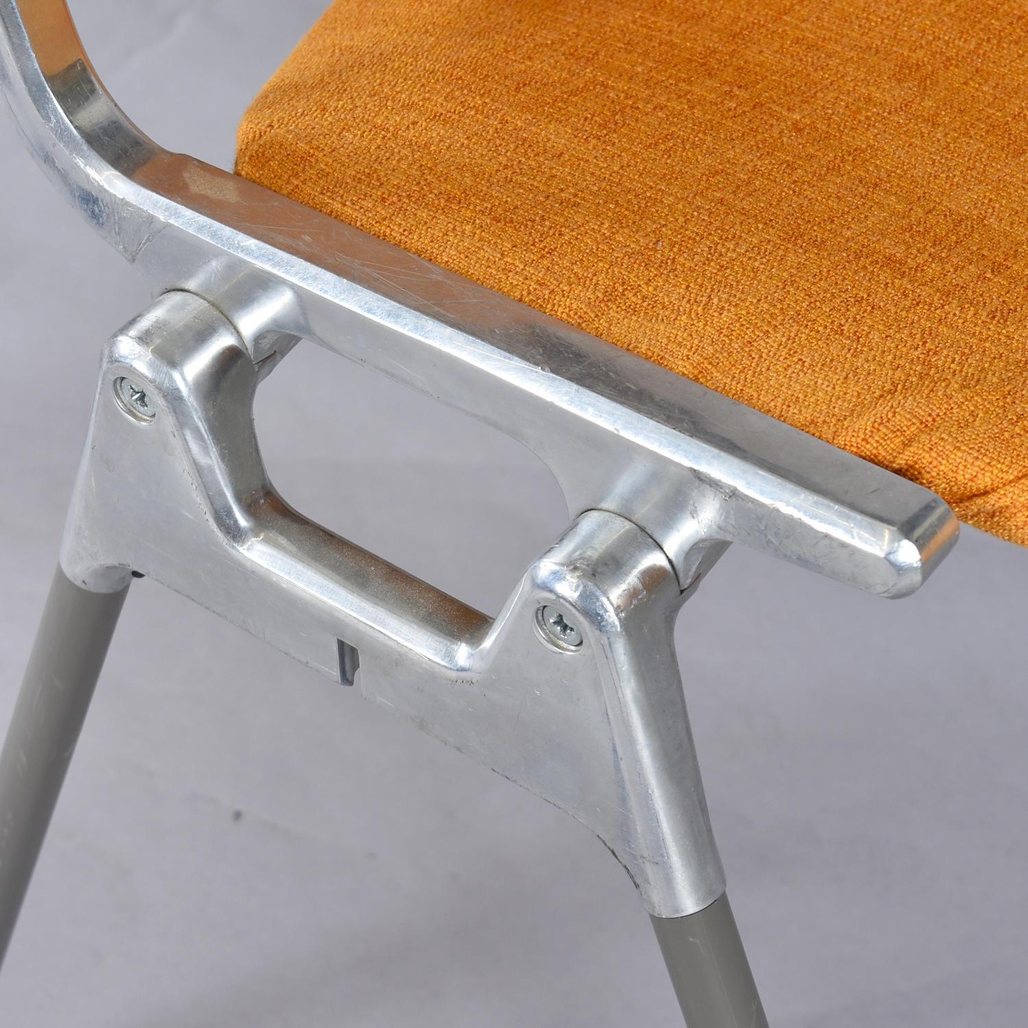 4 Orange Giancarlo Piretti for Castelli DSC 106 Stacking Chairs Made in Italy 5