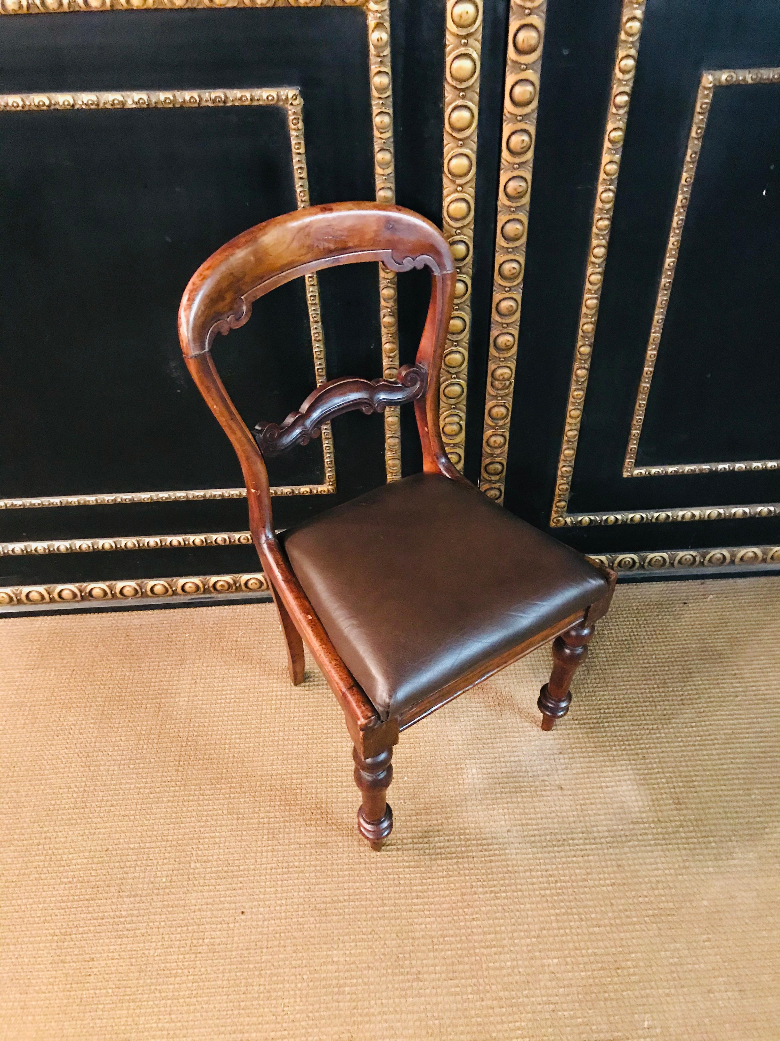 4 originale Biedermeier-Stühle aus massivem Mahagoni, um 1840 im Angebot 7