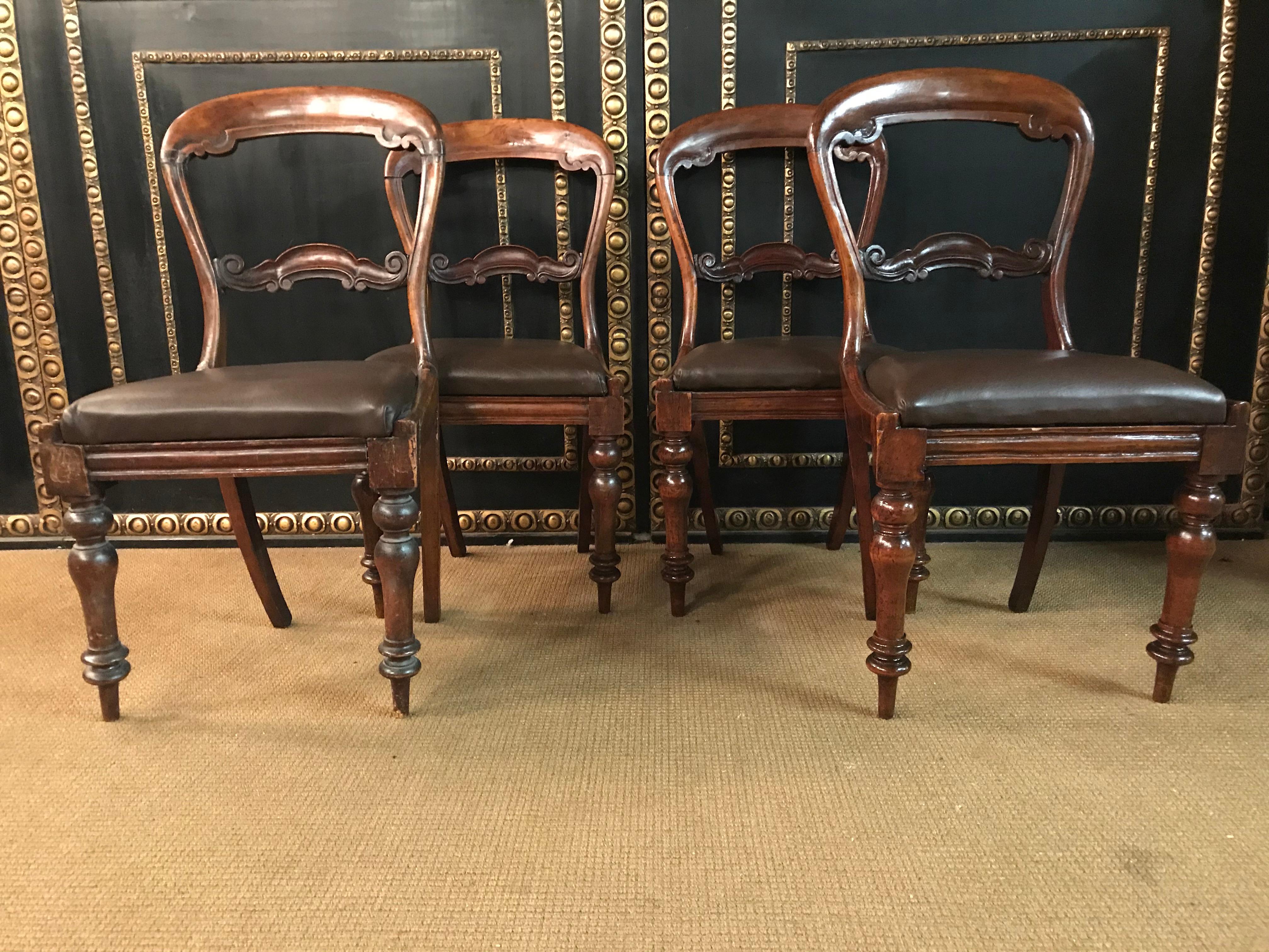 4 originale Biedermeier-Stühle aus massivem Mahagoni, um 1840 (Deutsch) im Angebot