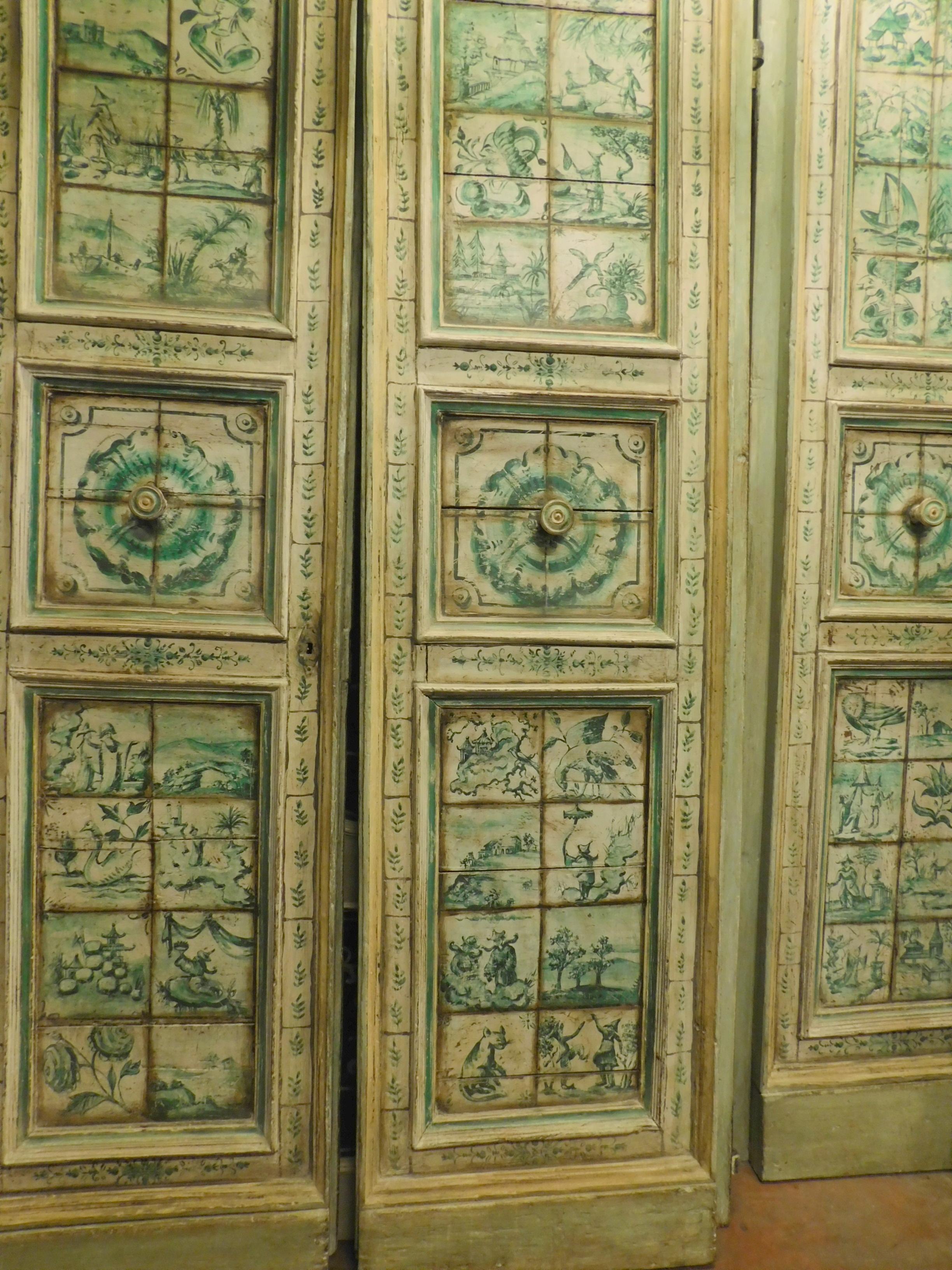Peint à la main 5 paires de portes anciennes avec peintures à la main en majolique, Toscane, Italie, 1700 en vente
