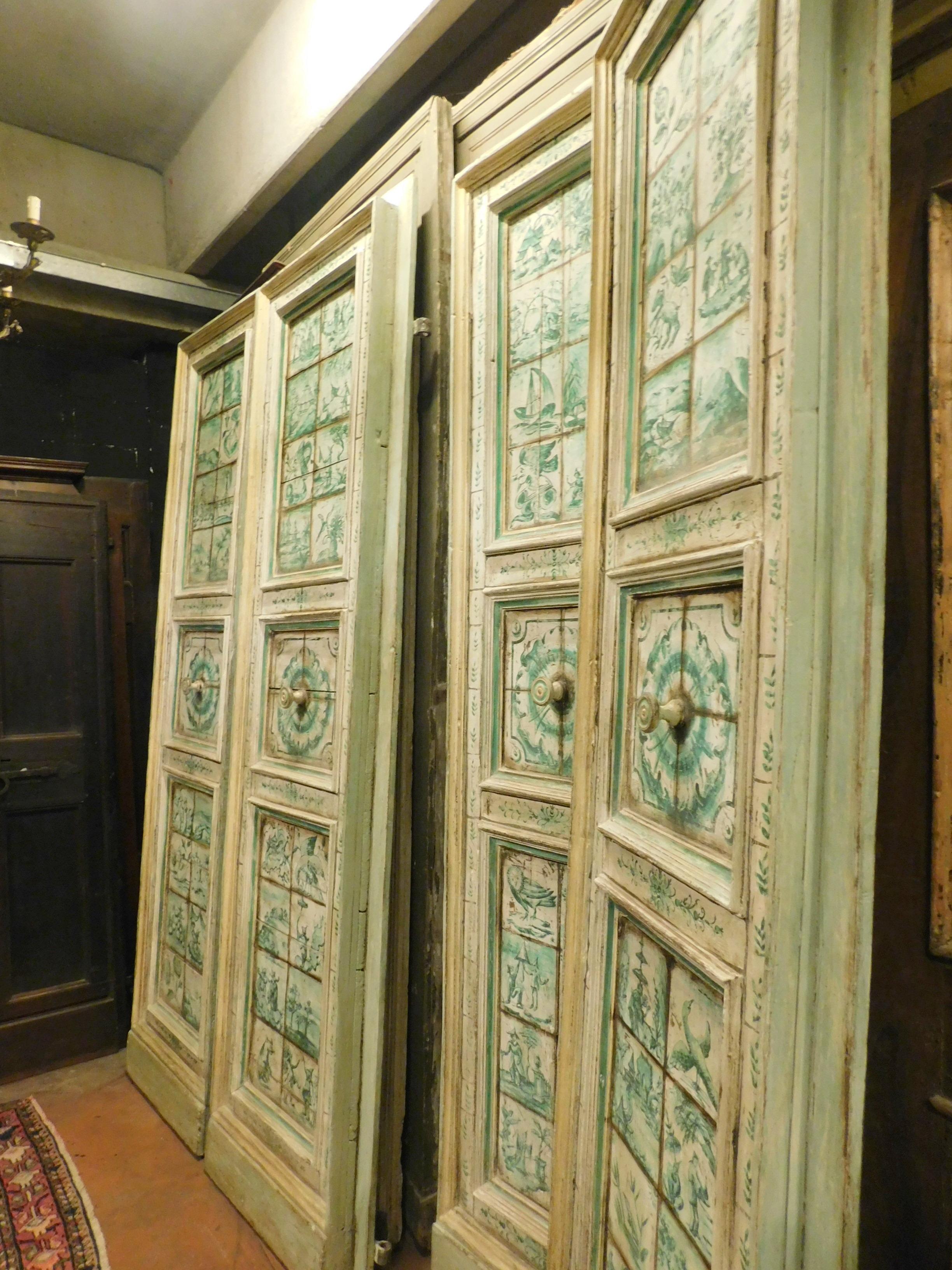 Bois 5 paires de portes anciennes avec peintures à la main en majolique, Toscane, Italie, 1700 en vente