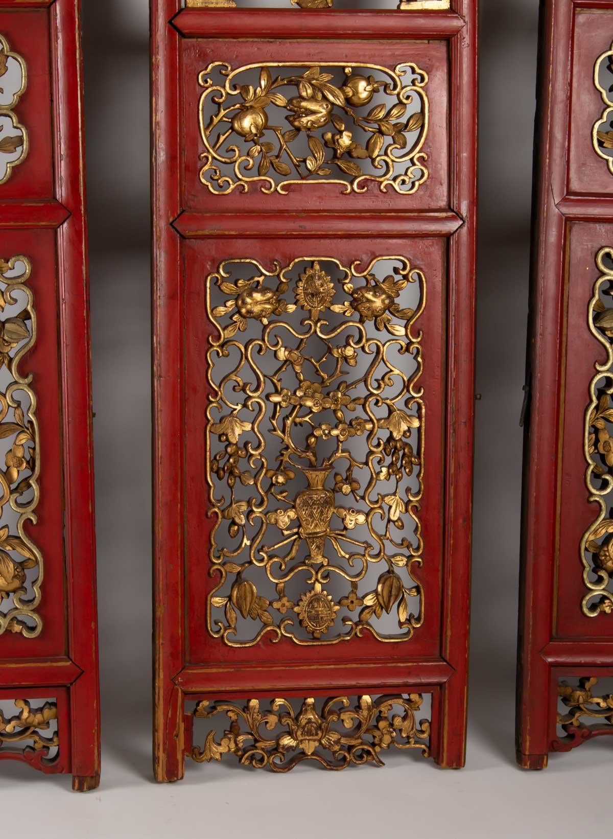4-Panel Red and Gold in Openwork Wood and Carved Fruit, Flowers and Symbols 6