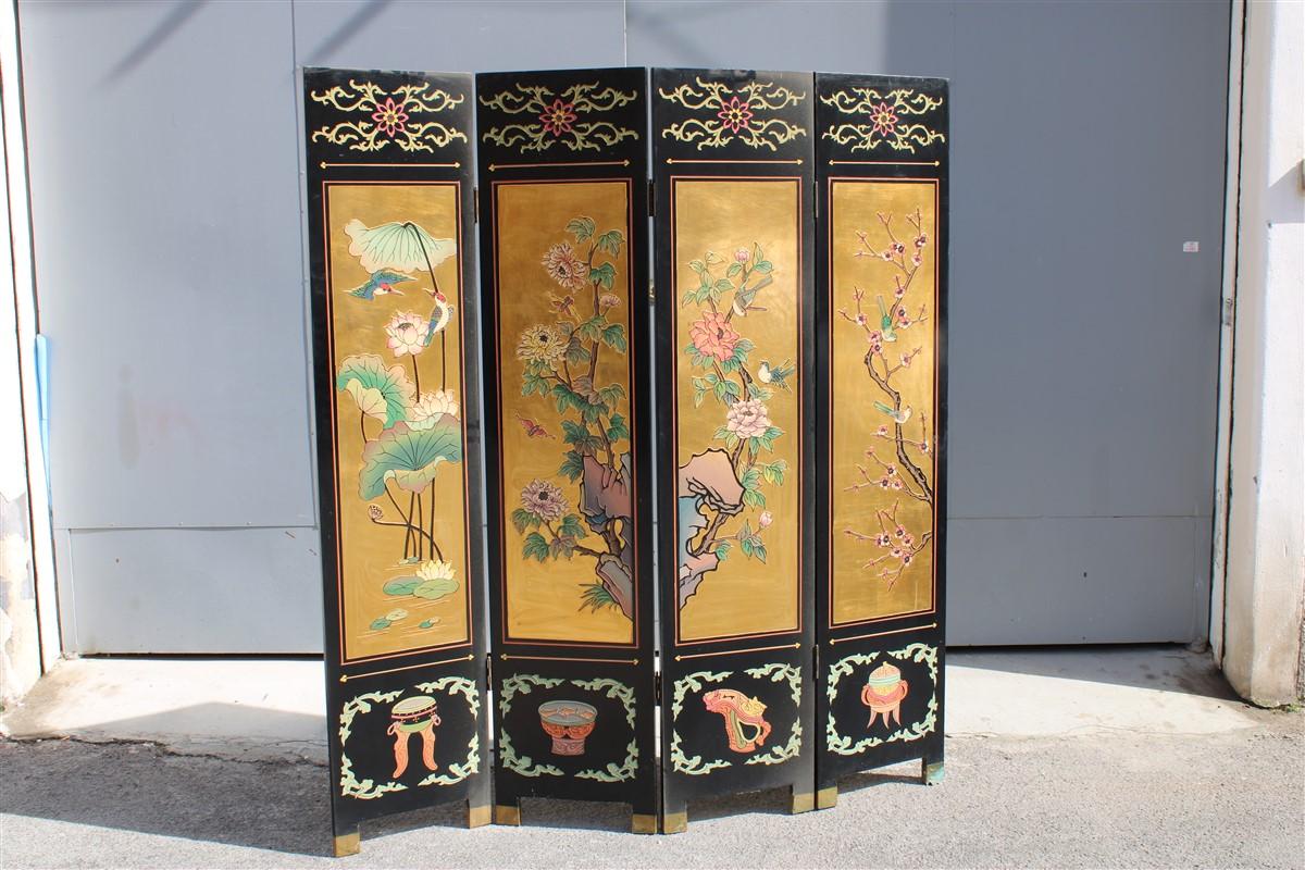 4 panel wood with colored enamels and Chinese gold leaf lotus flowers and herons For Sale 9