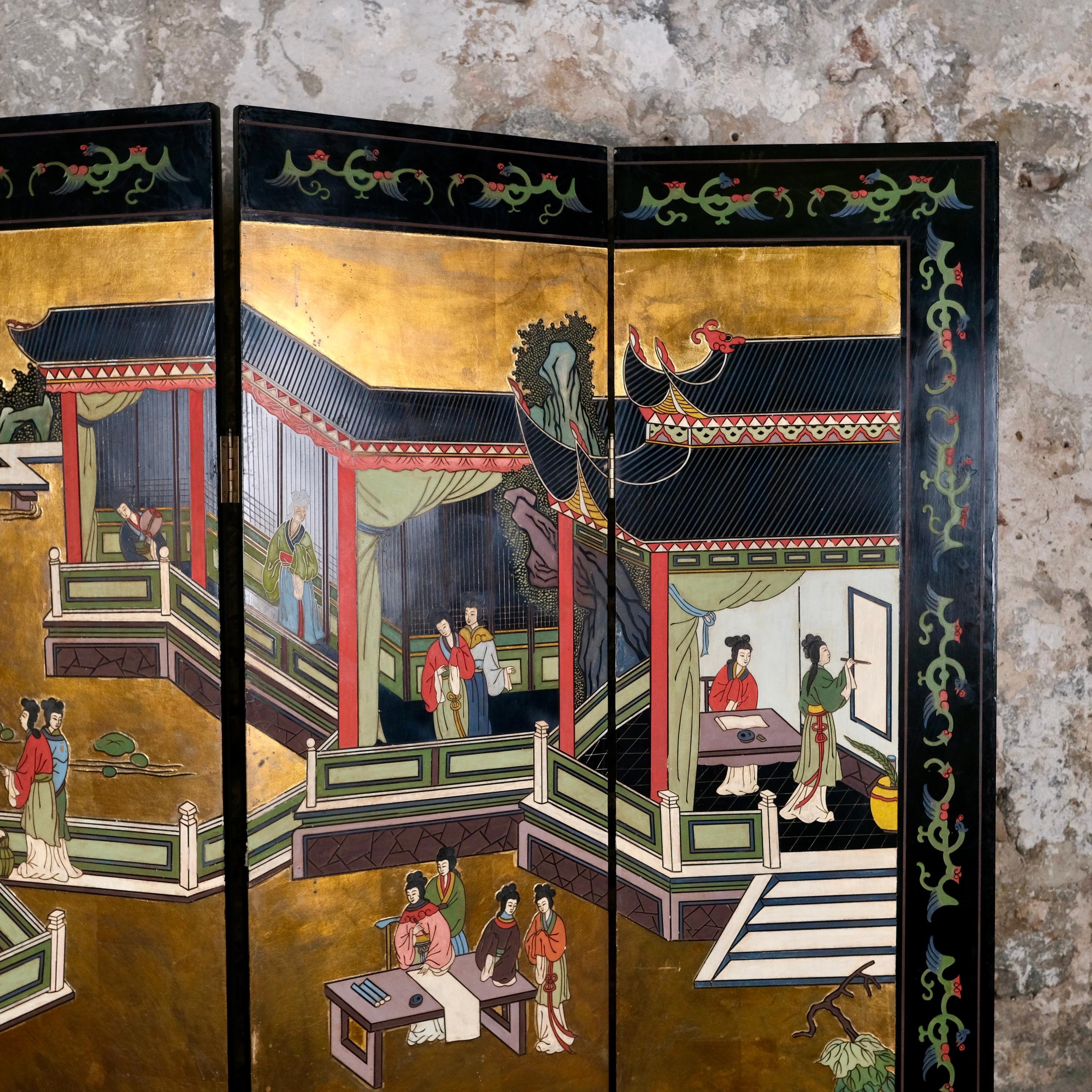 20th Century 4 panels Coromandel lacquer screen, China, beginning of 20th century