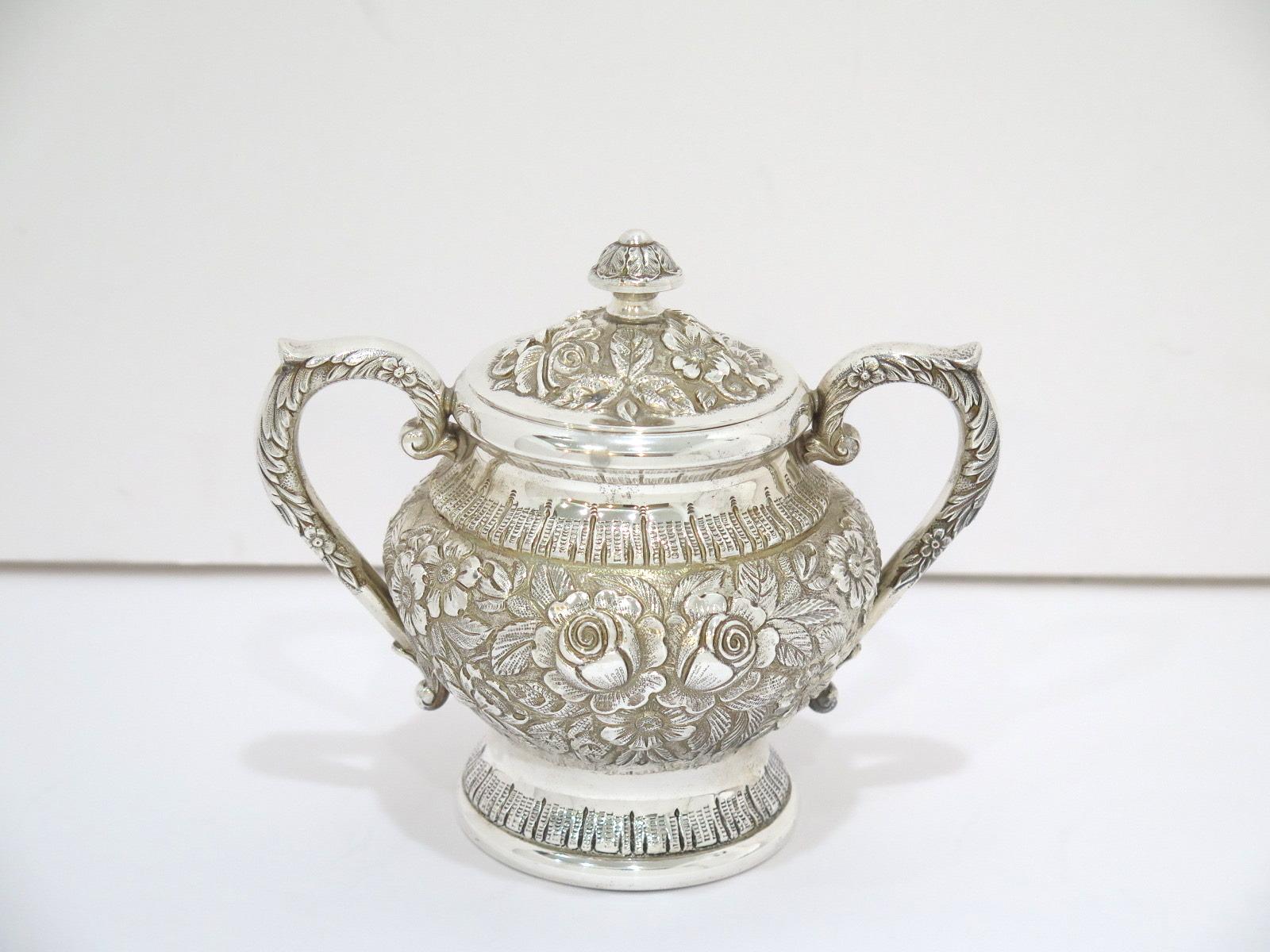 4 Pc Sterling Silver S. Kirk & Son Vintage Floral Repousse Tea / Coffee Service For Sale 1