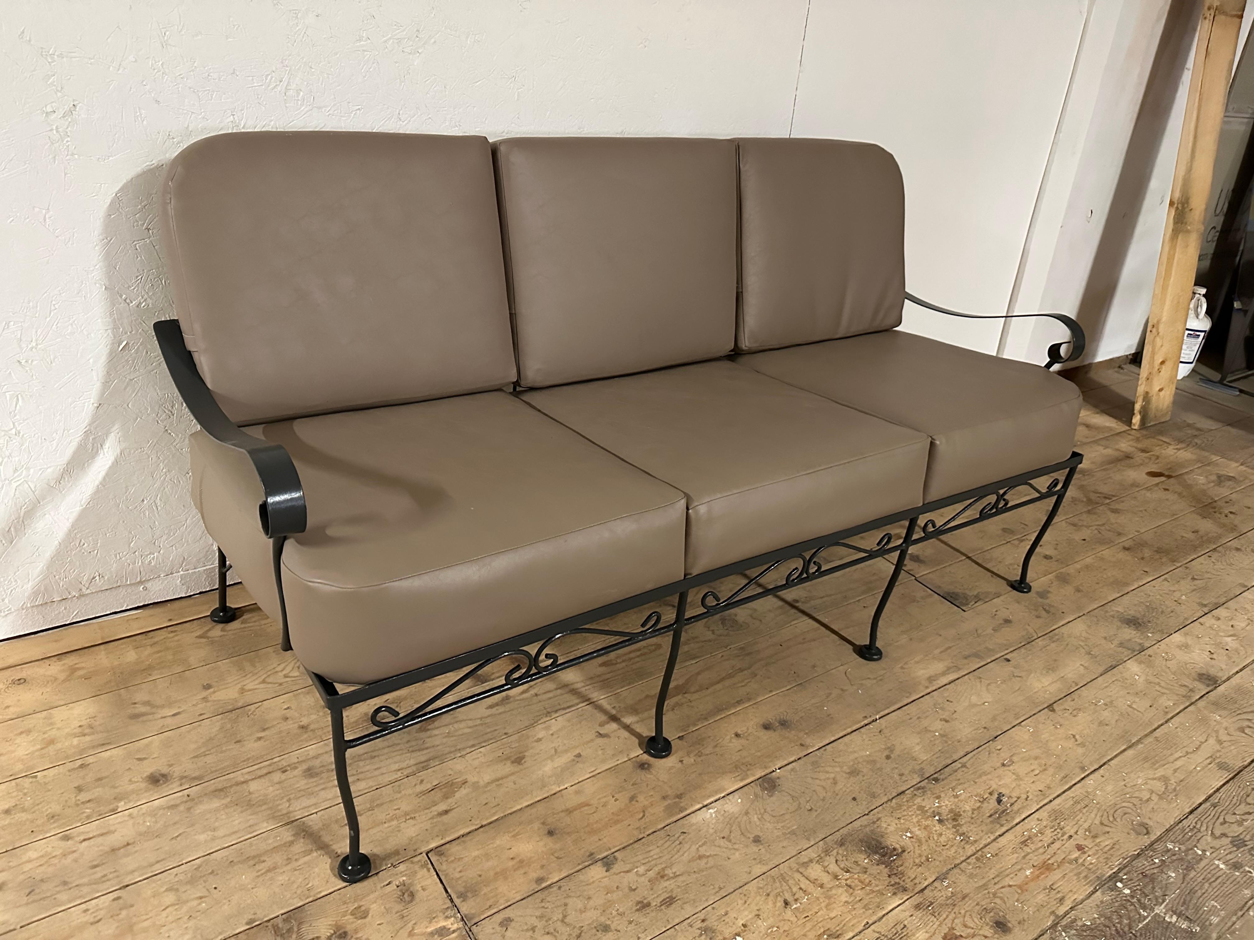 Mid-Century Modern Russell Woodard Style Vintage Metal Garden Sofa and Chairs Seating Ensemble For Sale