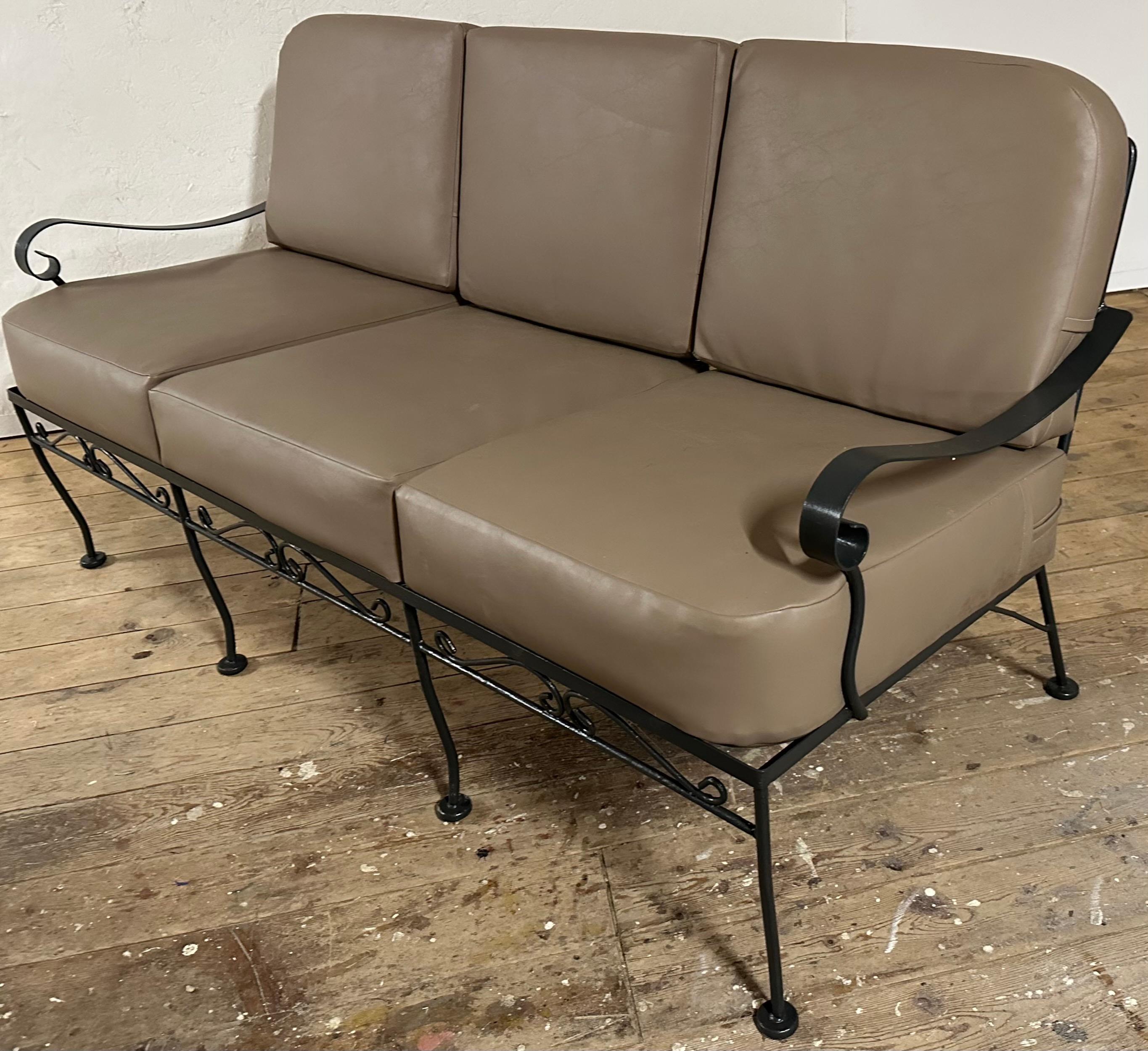 Vintage-Garten-Sofa und Stühle aus Metall im Woodard-Stil im Angebot 1