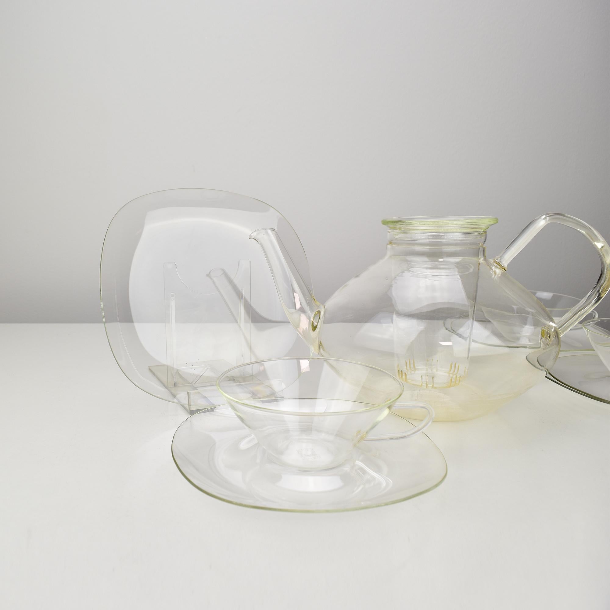 4 Personen Tee-Set 13 Teile Design Heinrich Loffelhardt für Jenaer Glas im Angebot 6