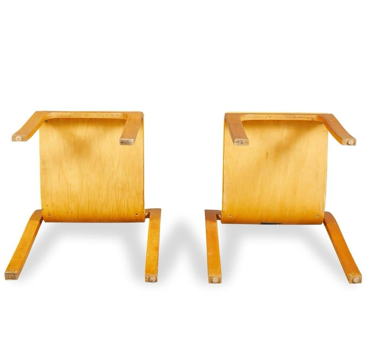 4 Peter Danko Design Mid Century Modern Bodyform Chairs Bent Wood In Good Condition For Sale In BROOKLYN, NY