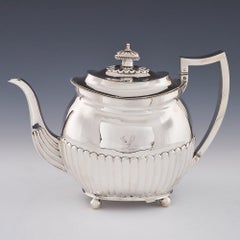 Servicio de té y café de 4 piezas de plata de ley de Jorge III Londres, 1809