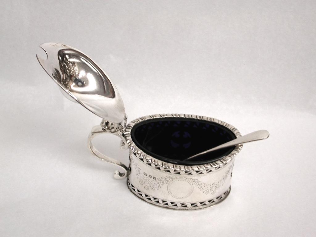English 4-Piece Silver Georgian Style Condiment Set, 1926-1929