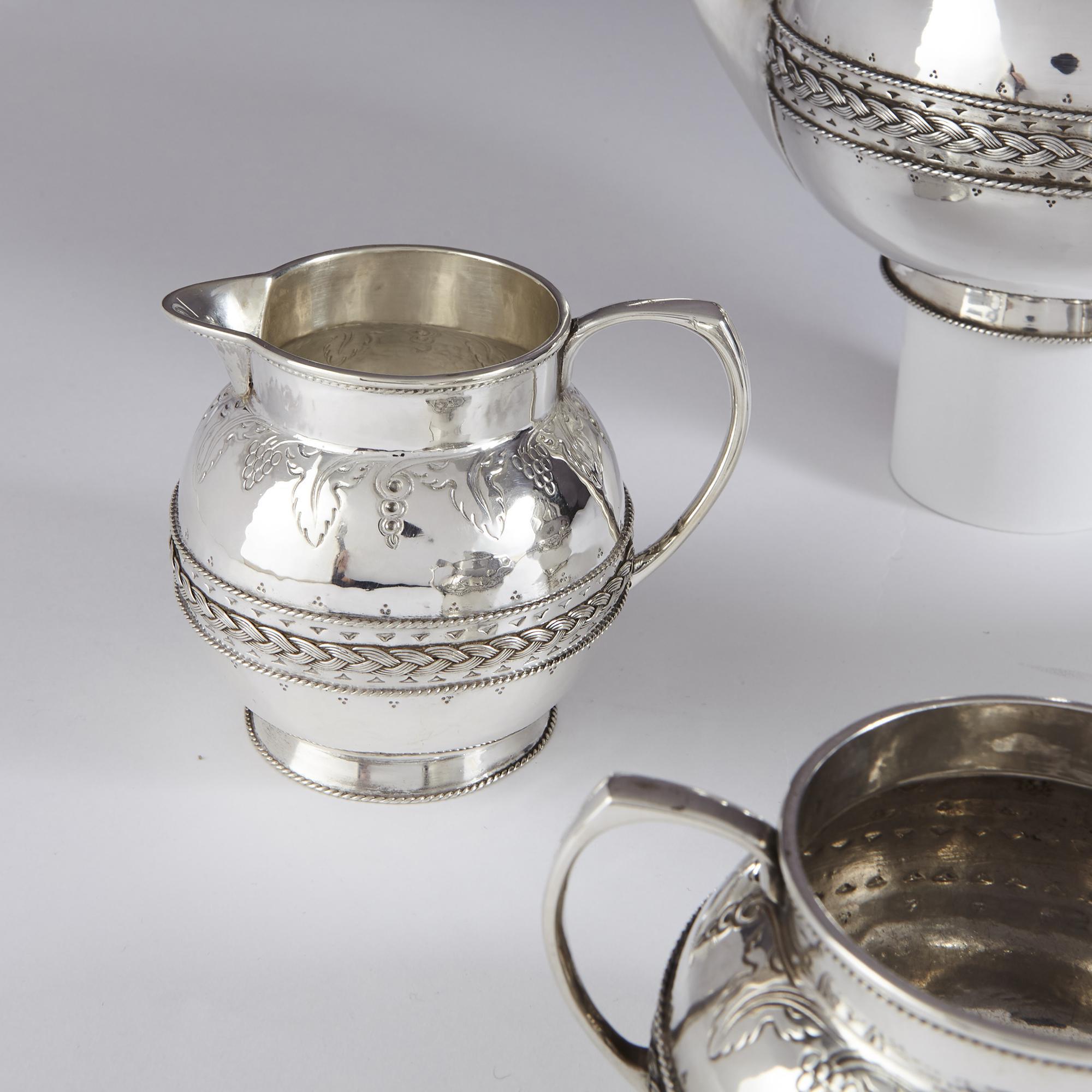 4-teiliges Tee- und Kaffeeservice aus Silber von Liberty (20. Jahrhundert) im Angebot