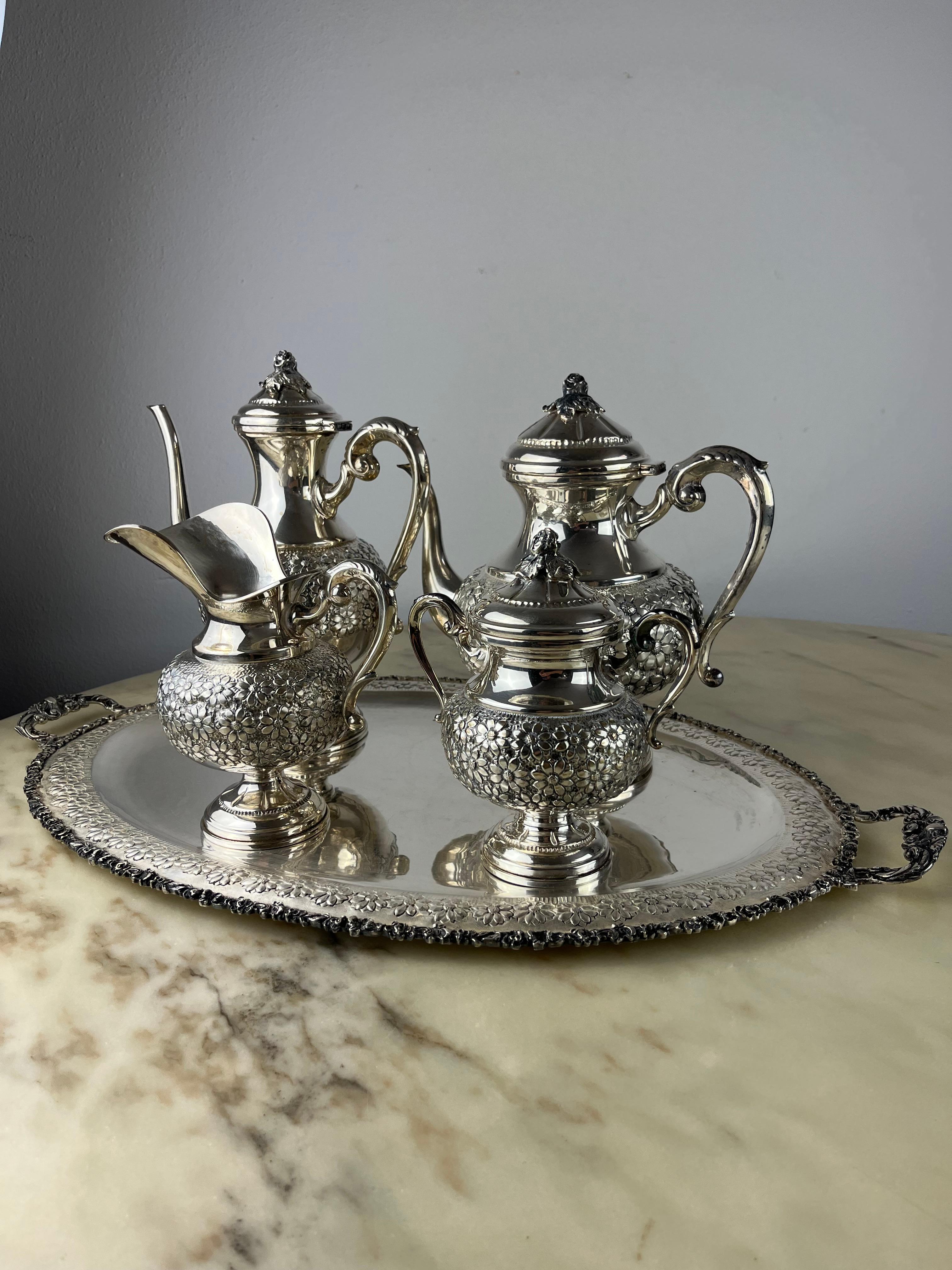 4-Piece Tea and Coffee Service Plus tTay, 800 Silver, Italy, 1980s In Good Condition For Sale In Palermo, IT