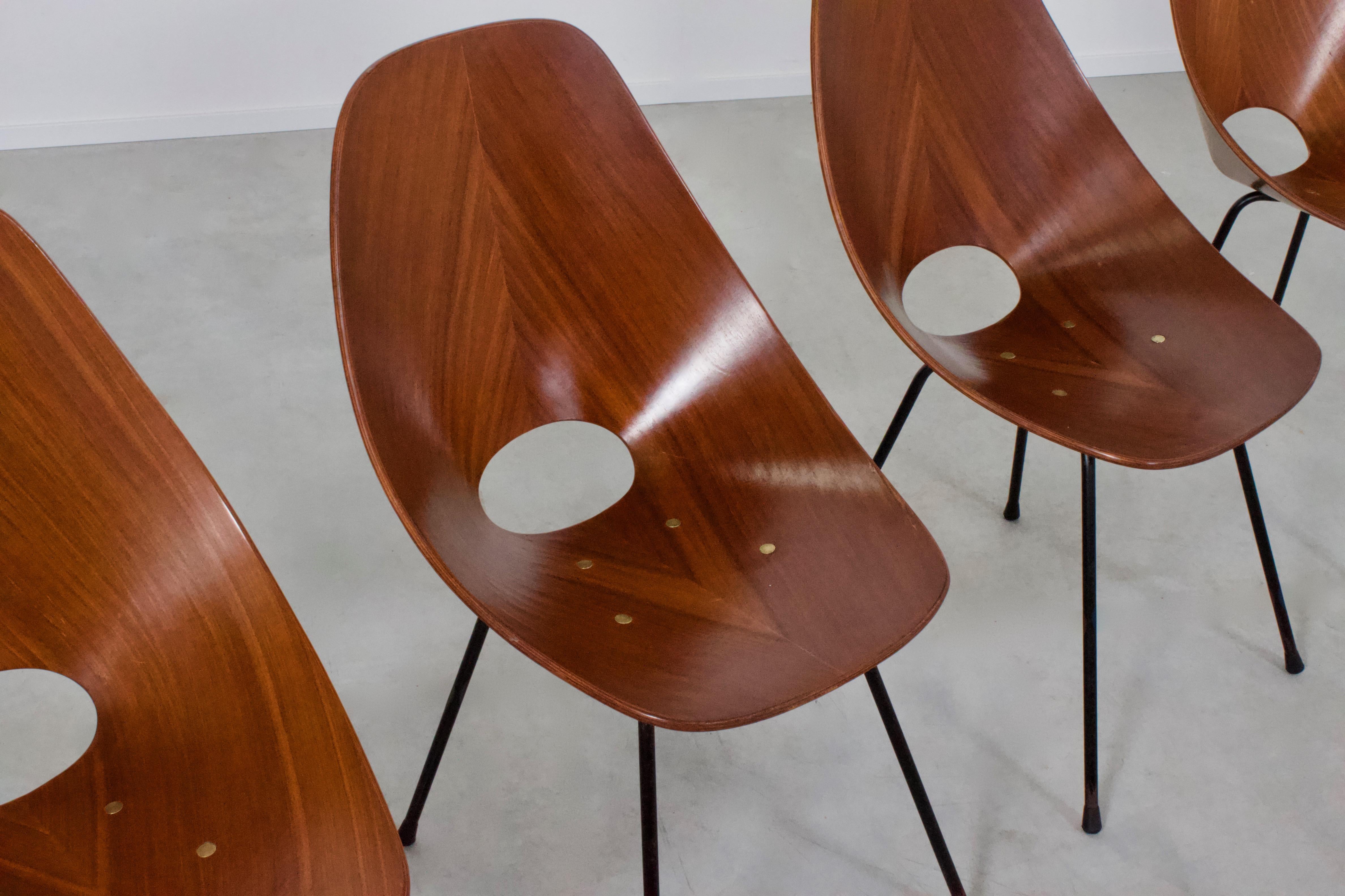 Lacquered 4 Plywood Vittorio Nobili ‘Medea’ Chairs, Italy, 1955