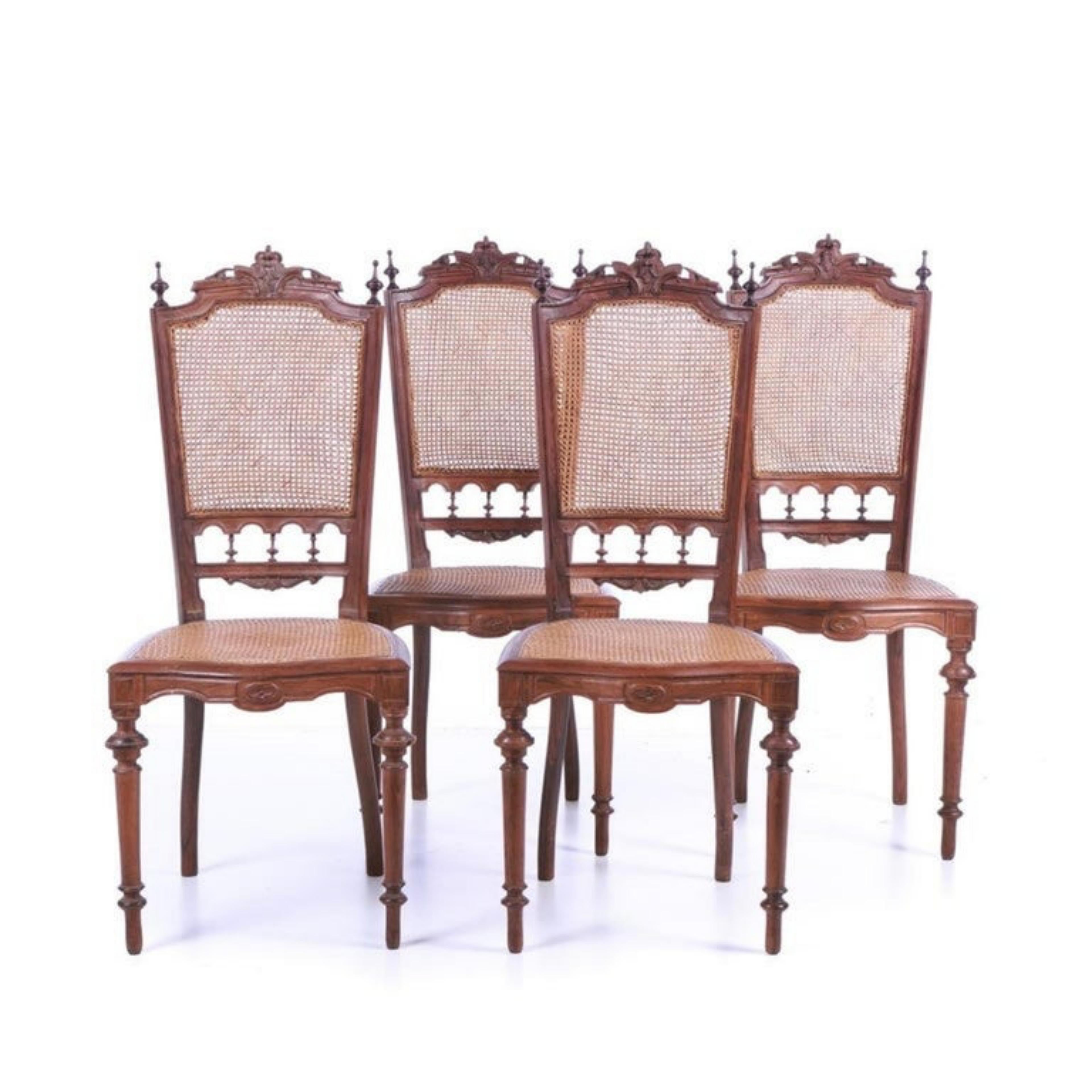 Hand-Crafted 4 Portuguese Chairs 19th Century in Brazilian Rosewood For Sale