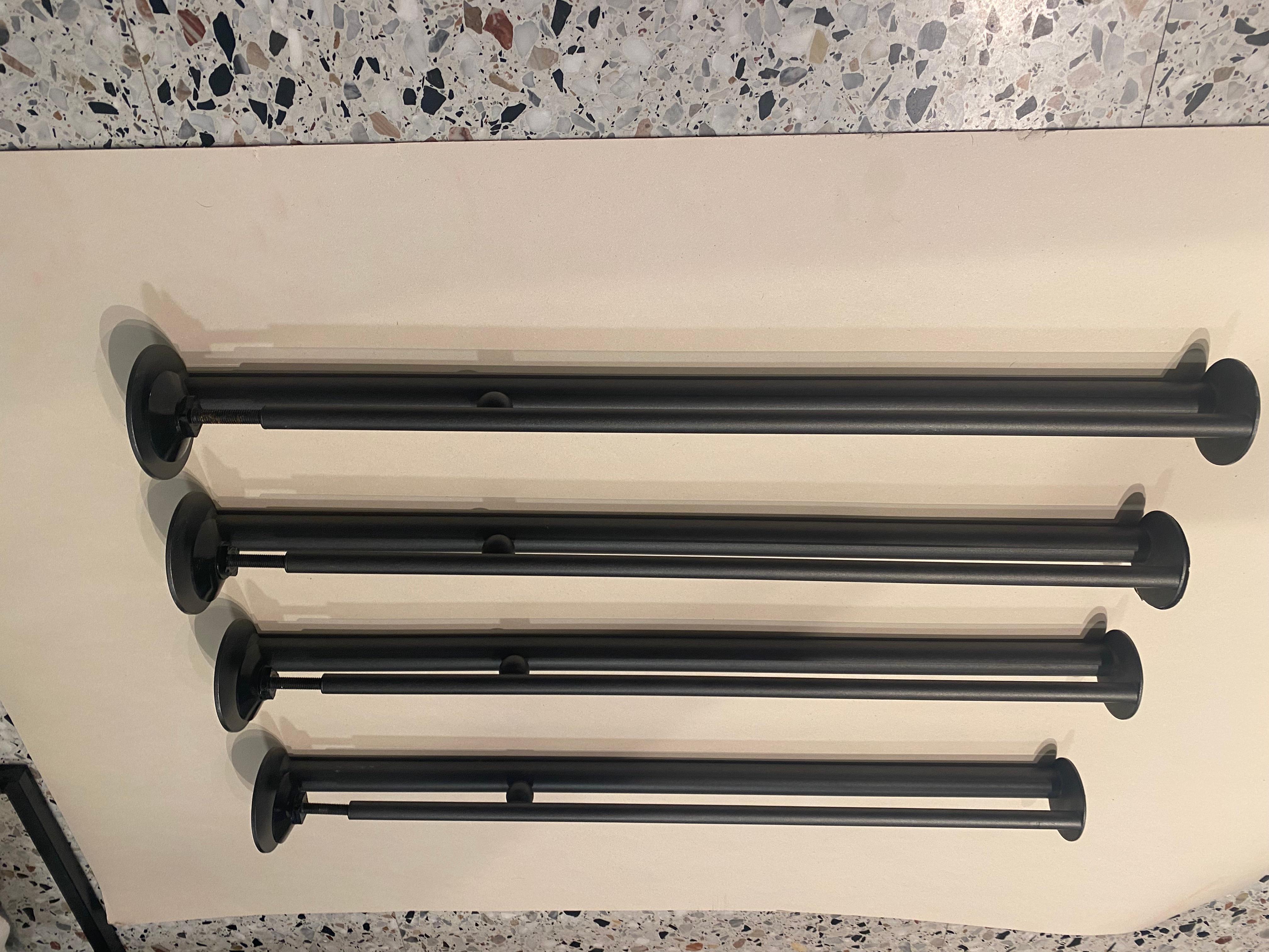 4 Postmodern Joe Ship Table Legs de Philippe Starck para 3 Suisses, Francia, años 80 en venta 3