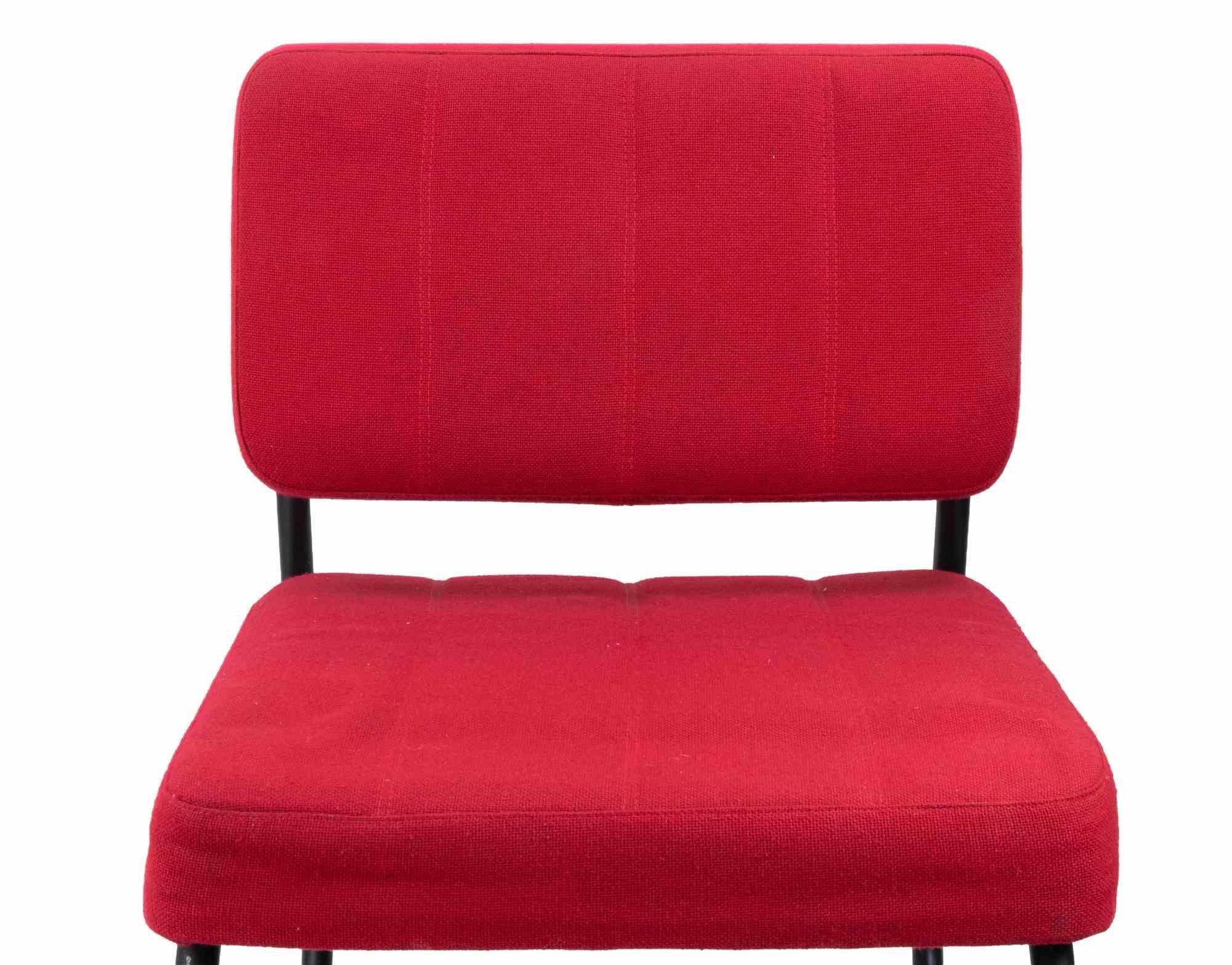 4 rote Stühle Italienische Produktion 1970er, 1970er Jahre (Metall) im Angebot