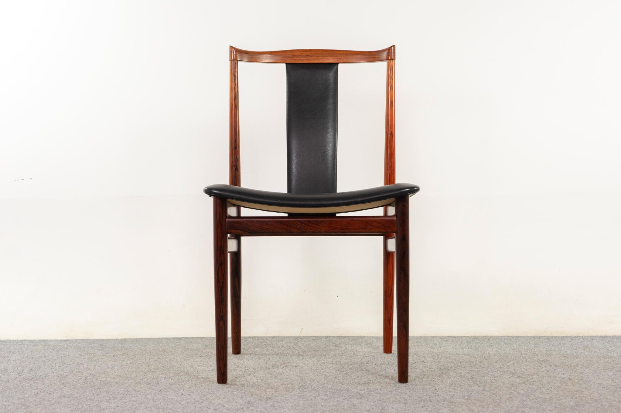 4 chaises de salle à manger en bois de rose par Erling Torvits Bon état - En vente à VANCOUVER, CA