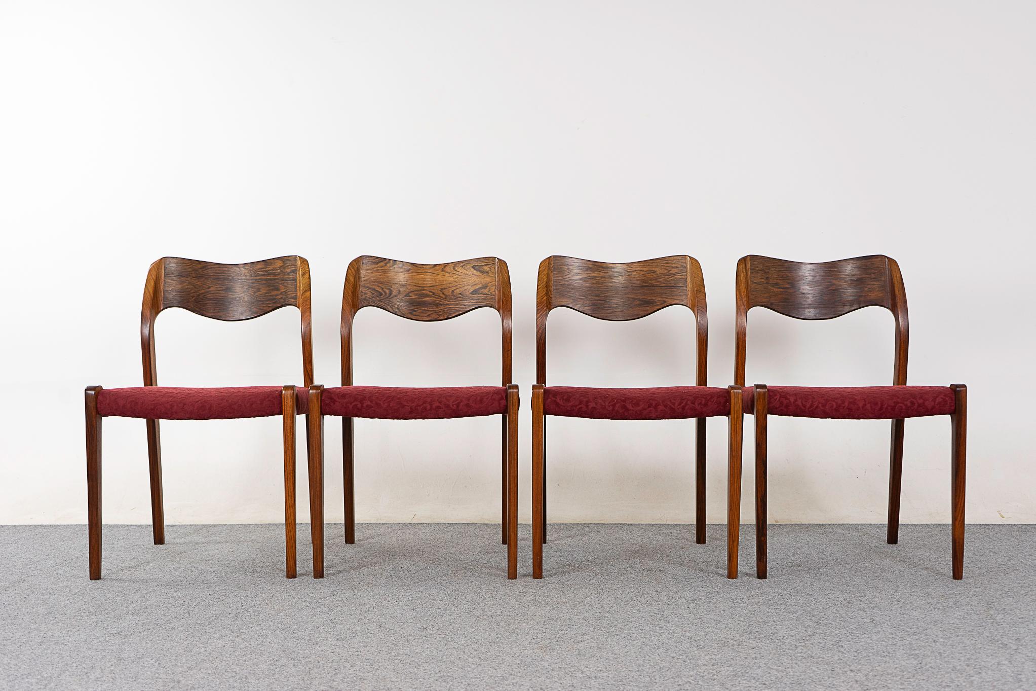 4 Esszimmerstühle aus Rosenholz, Modell 71, von Niels Otto Moller im Angebot 5