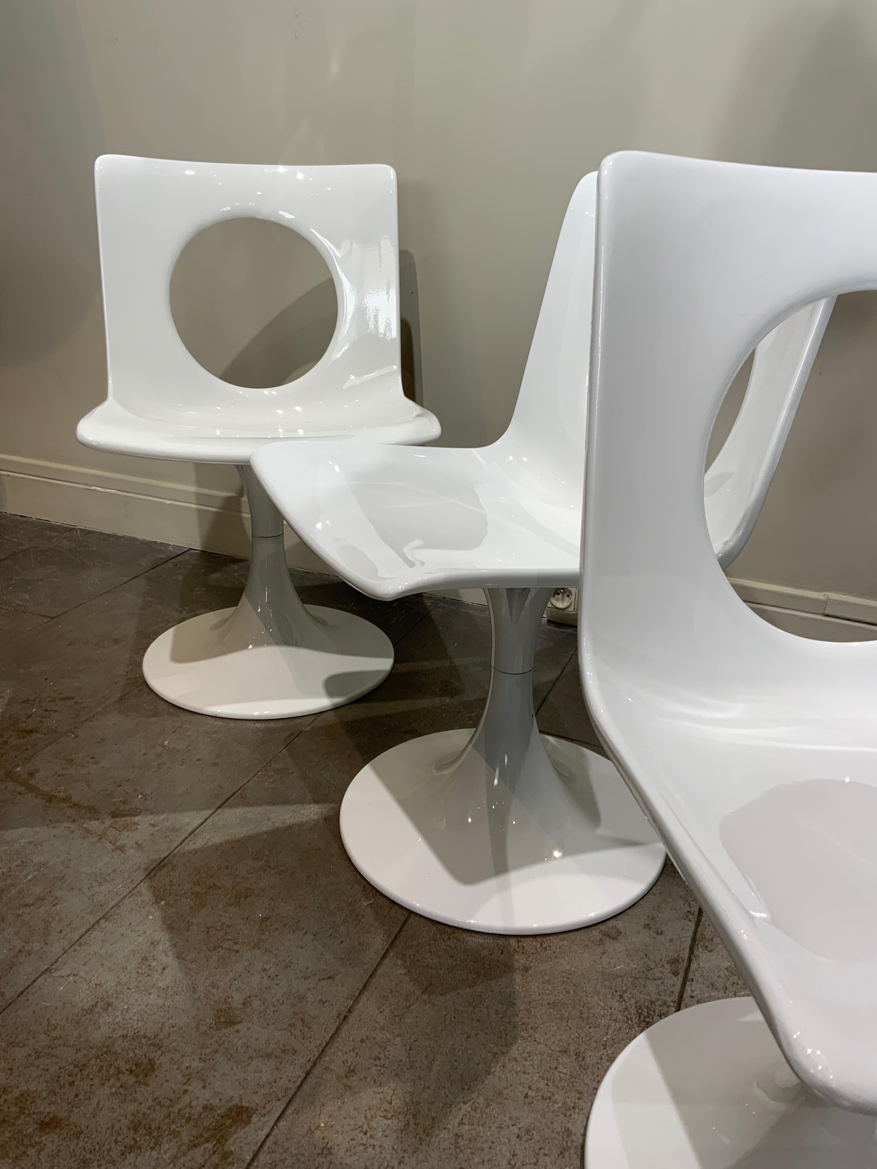 4 rotating chairs Carl Gustaf Hiort af Ornas Finland 1970 In Excellent Condition For Sale In PARIS, FR