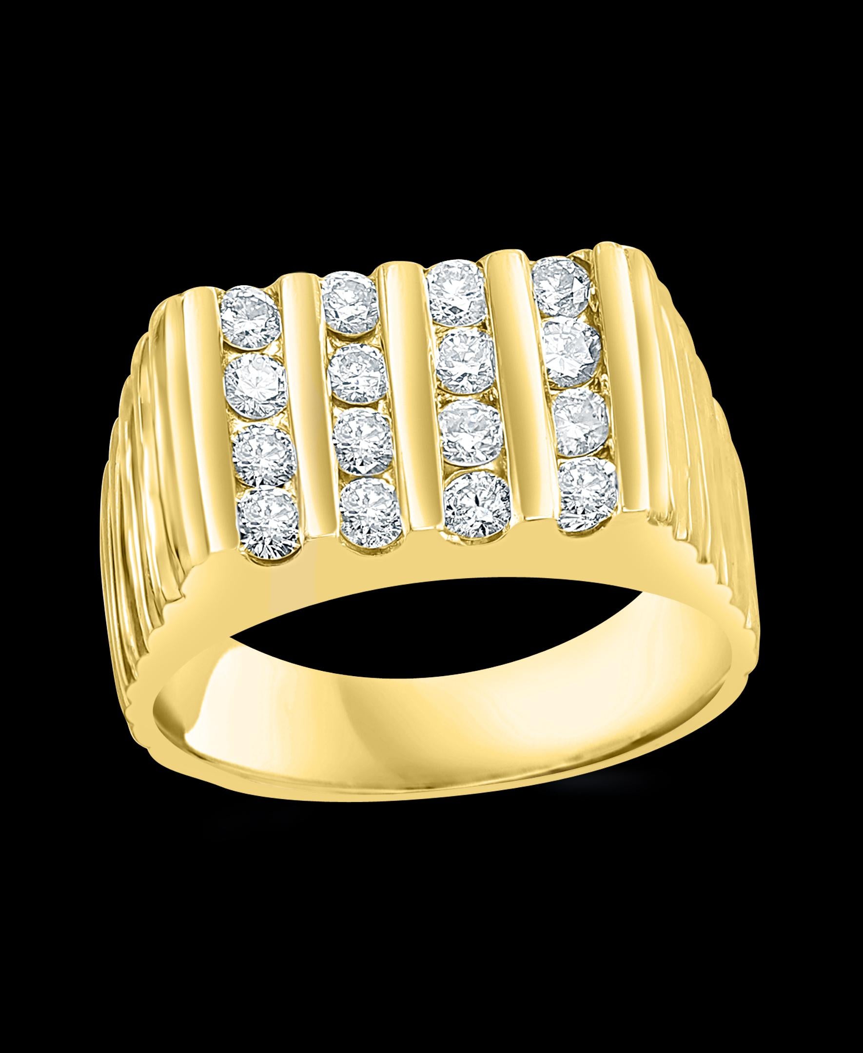 4 Row Unisex Diamond Band Engagement Ring in 14 Karat Yellow Gold Size 8
This is a open setting or channel setting ring from our affordable premium wedding collection.
16  round diamonds Eye Clean quality are set in four  row in 14  karat yellow
