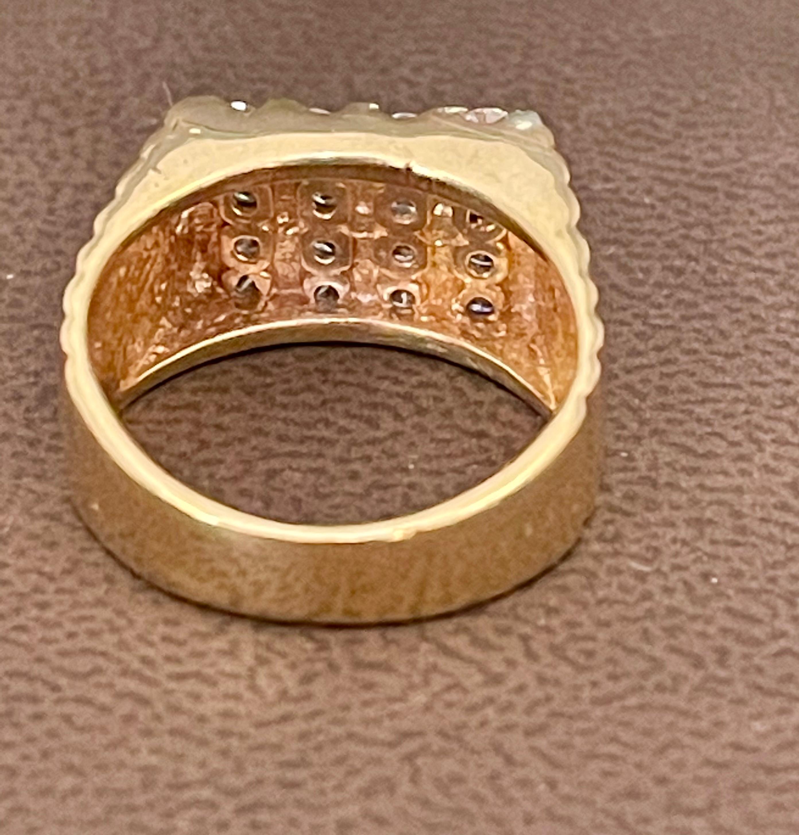 4 Row Unisex Diamond Band Engagement Ring in 14 Karat Yellow Gold In Excellent Condition For Sale In New York, NY